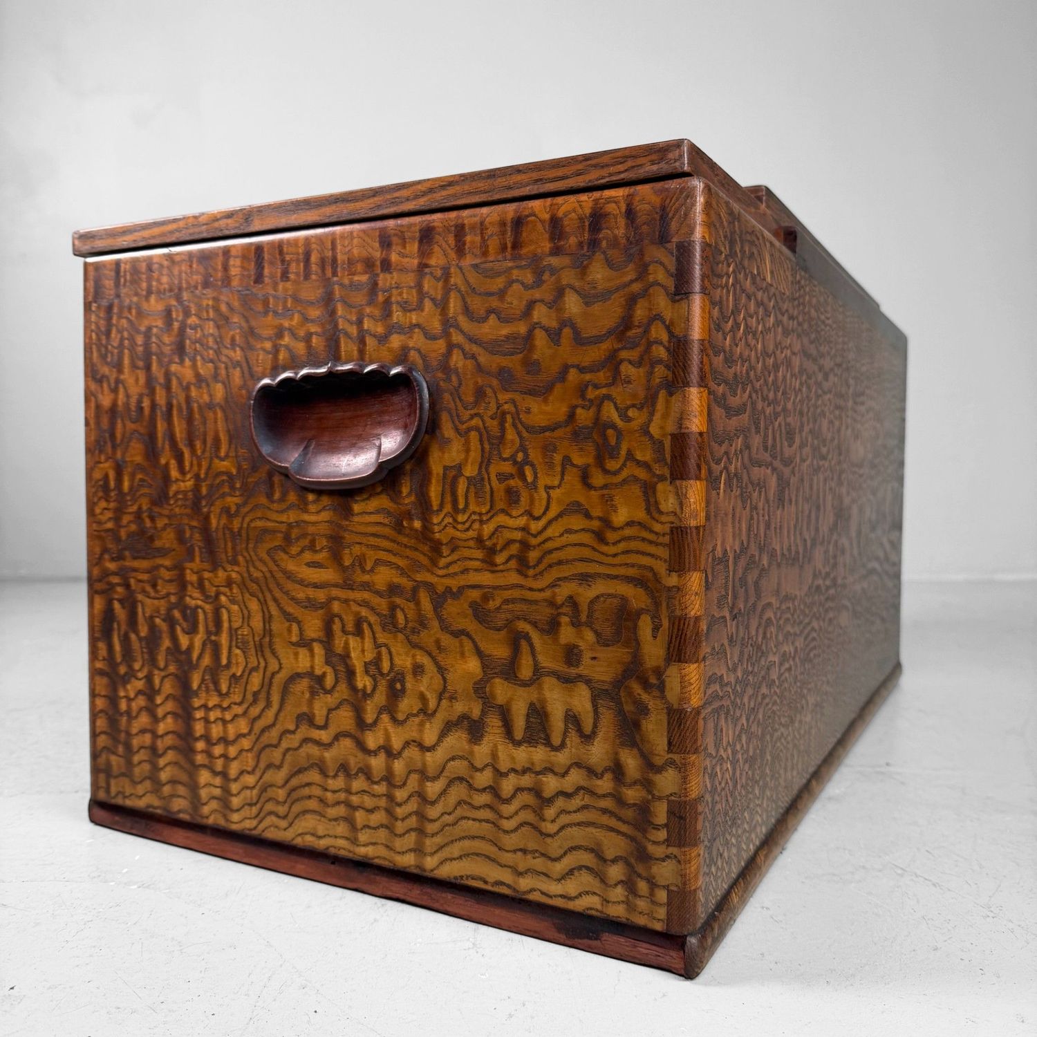 Japanese Wooden Hibachi Tea Cabinet with Drawers, 1920s