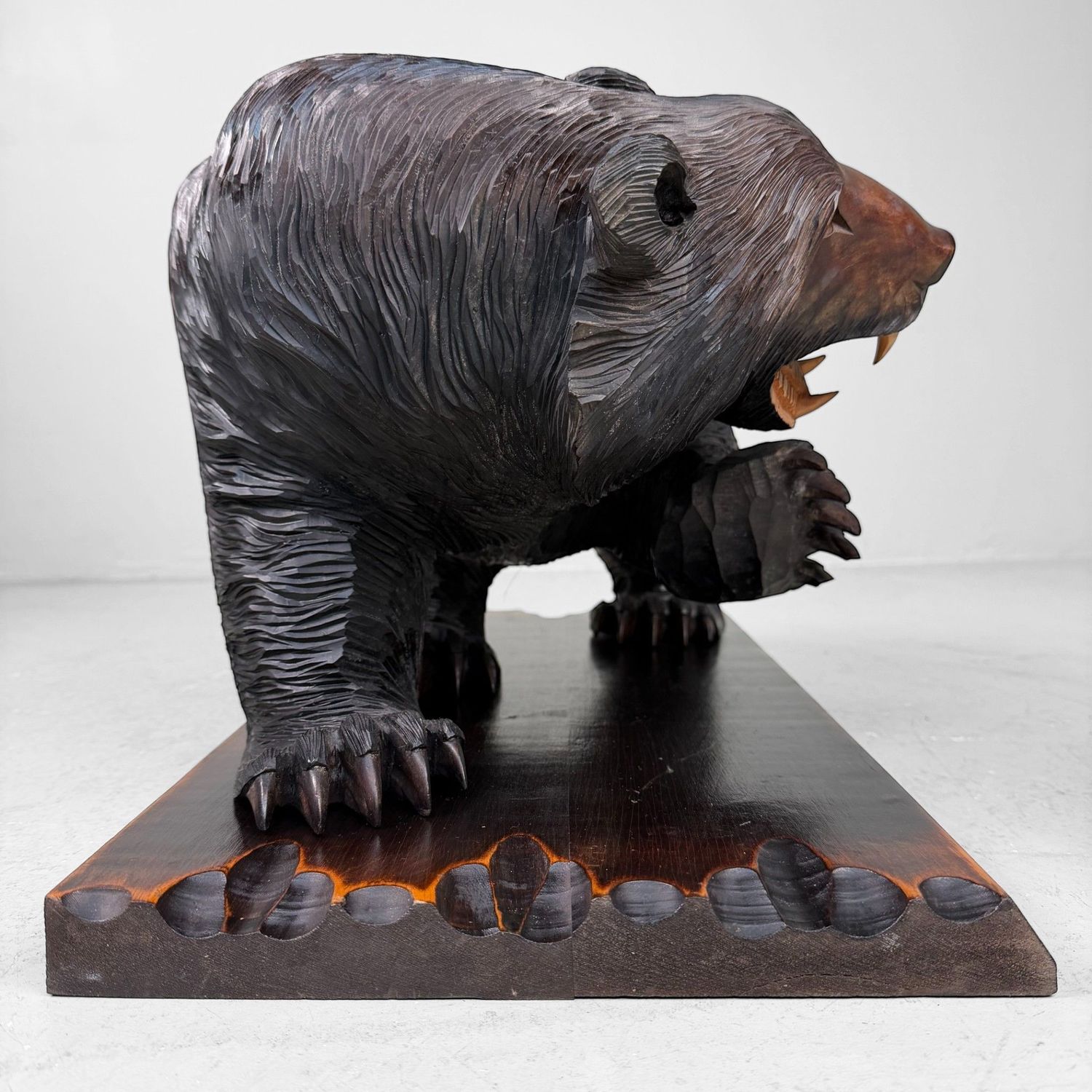 Kibori no Kuma, Ainu Houten Berenbeeld, 1950s