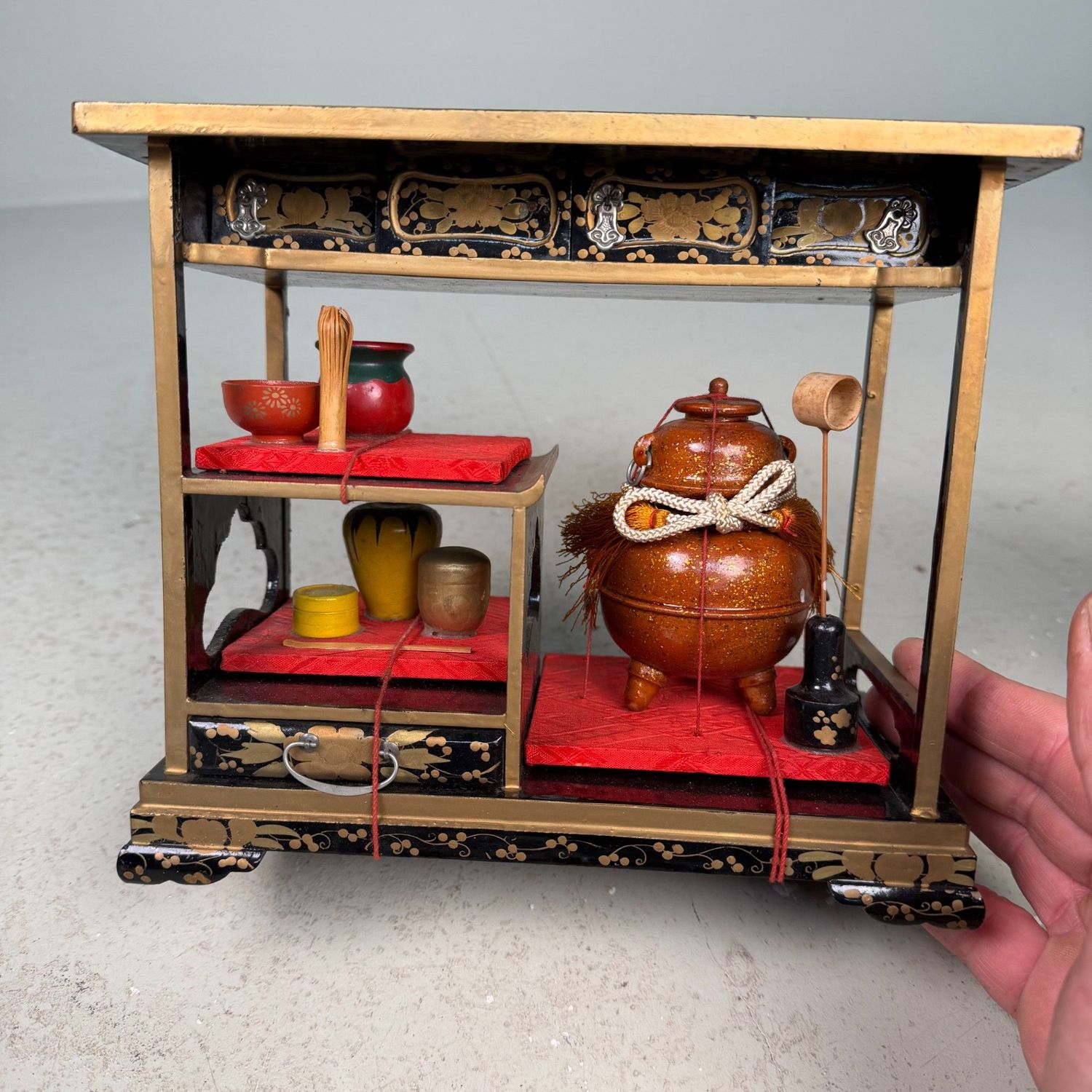 Luxurious Tsugaru-nuri Hina Lacquer Accessories, Fukushi Shikki, 1960s