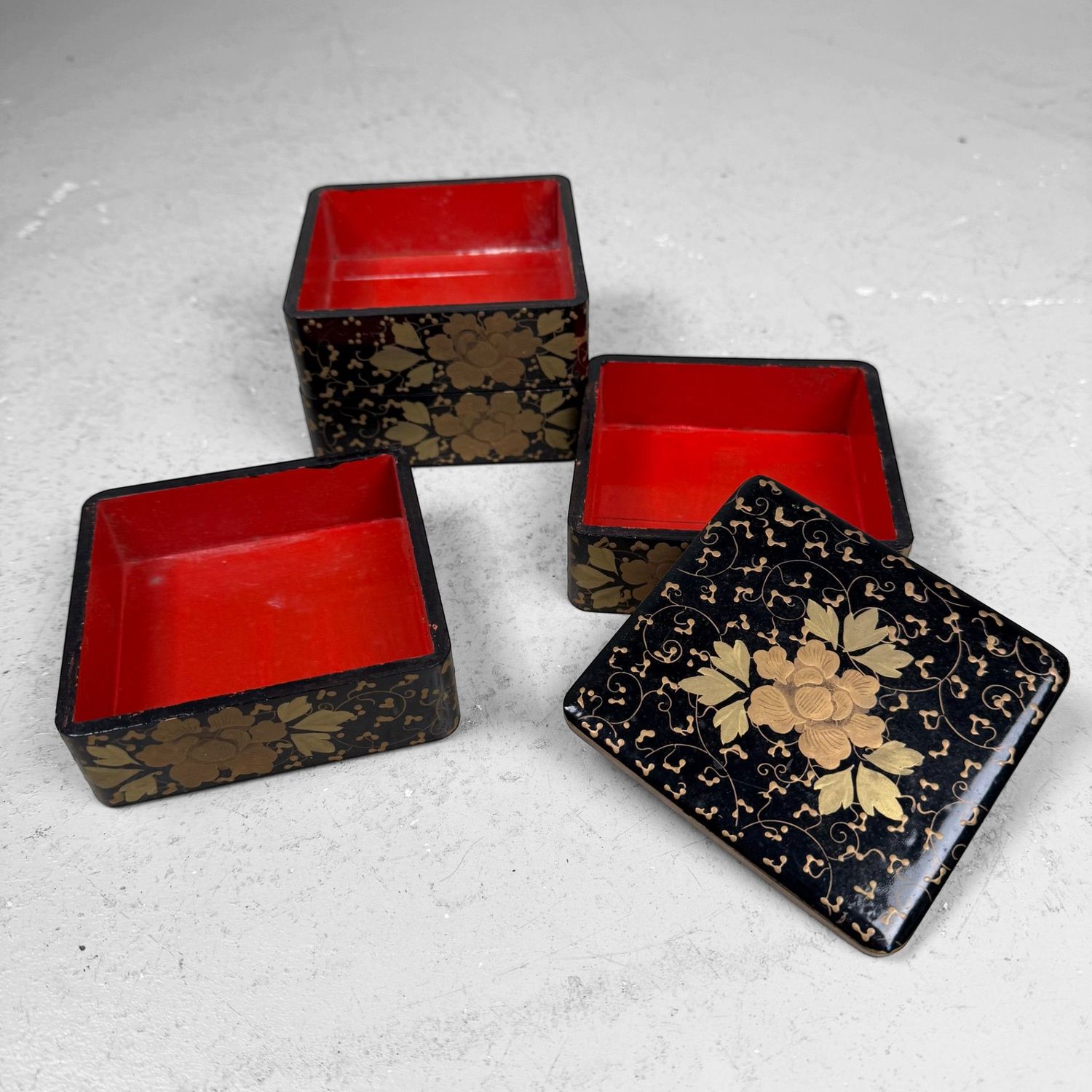 Luxurious Tsugaru-nuri Hina Lacquer Accessories, Fukushi Shikki, 1960s