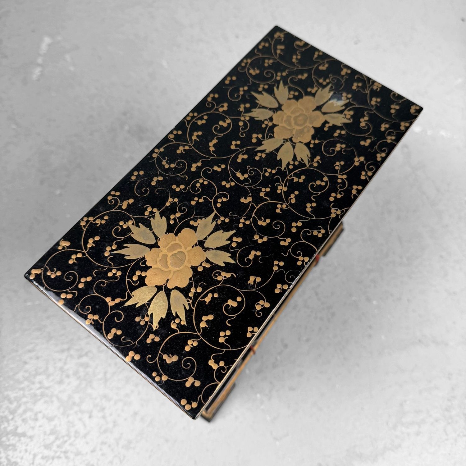 Luxurious Tsugaru-nuri Hina Lacquer Accessories, Fukushi Shikki, 1960s