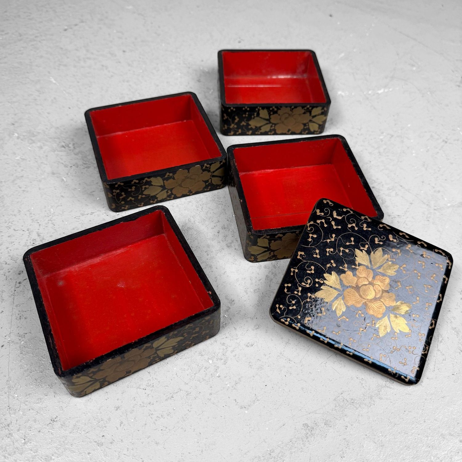 Luxurious Tsugaru-nuri Hina Lacquer Accessories, Fukushi Shikki, 1960s
