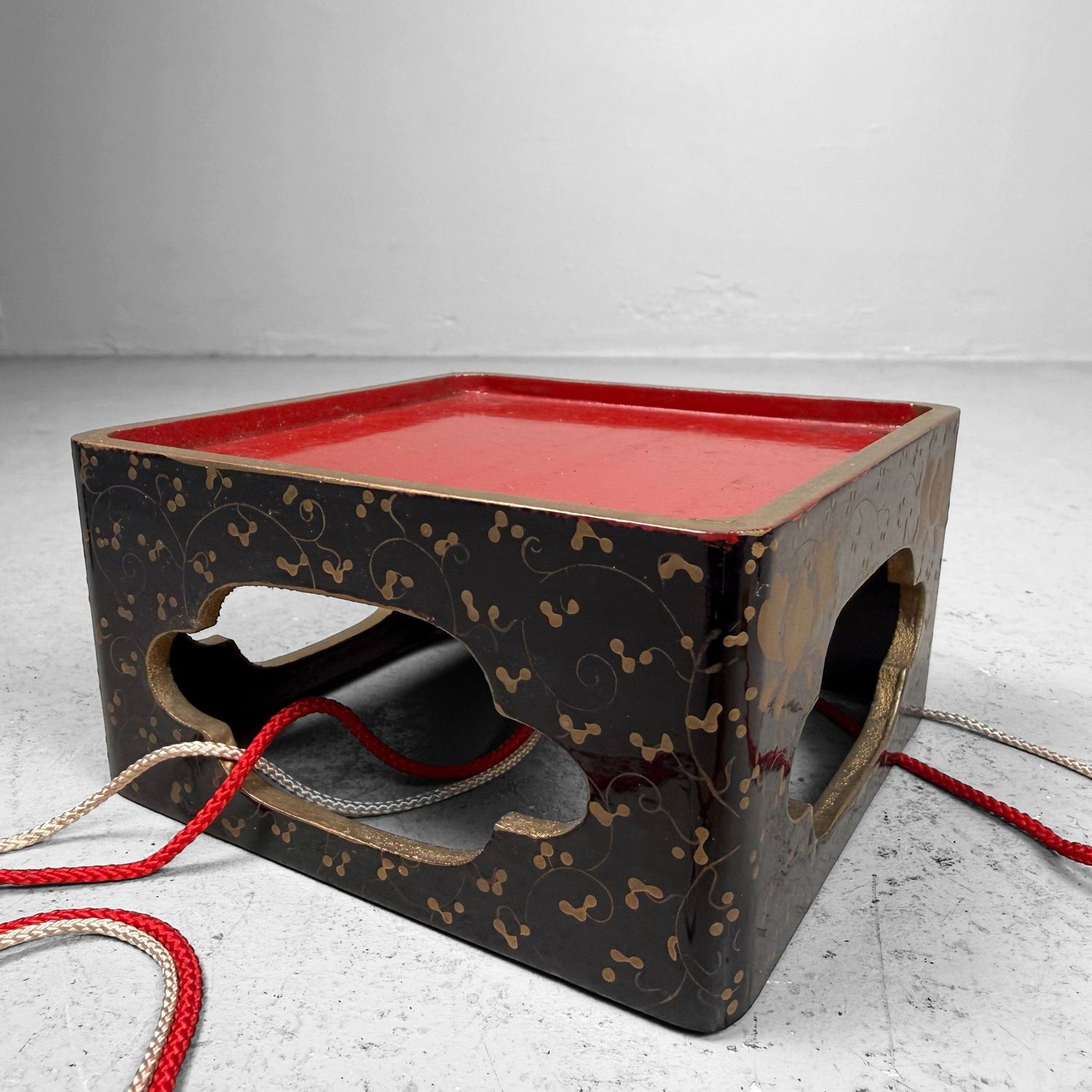 Luxurious Tsugaru-nuri Hina Lacquer Accessories, Fukushi Shikki, 1960s