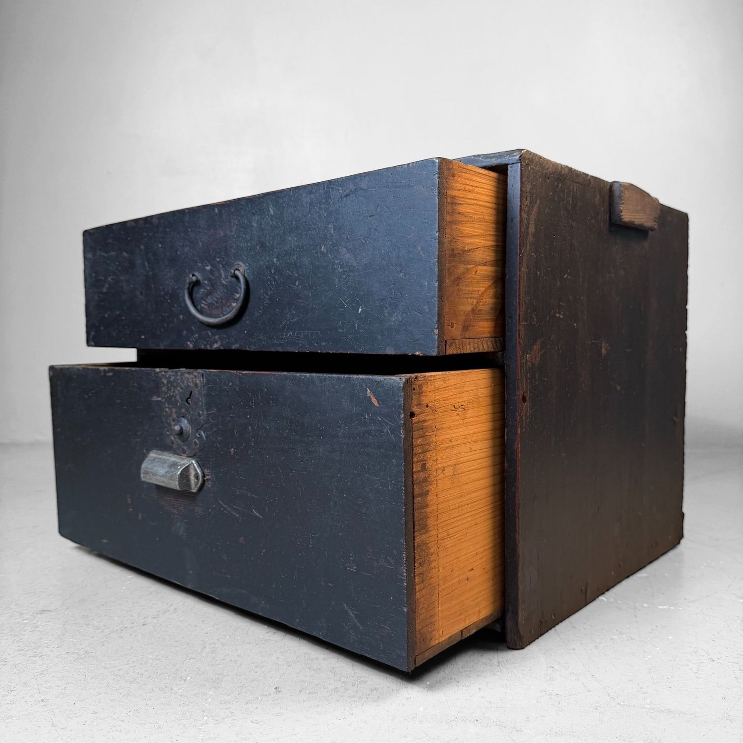 Small Japanese Tansu Drawer Chest, 1920s