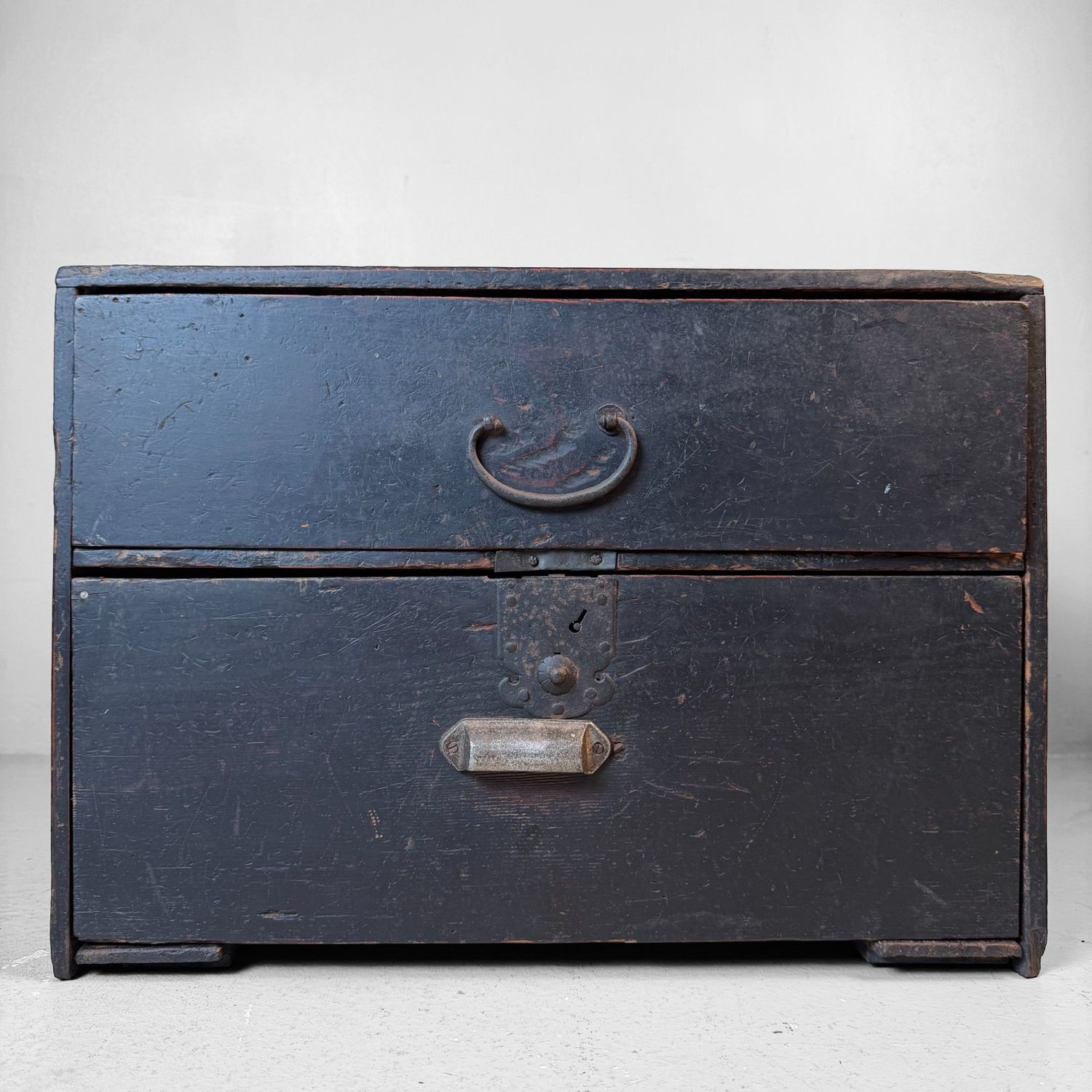 Small Japanese Tansu Drawer Chest, 1920s