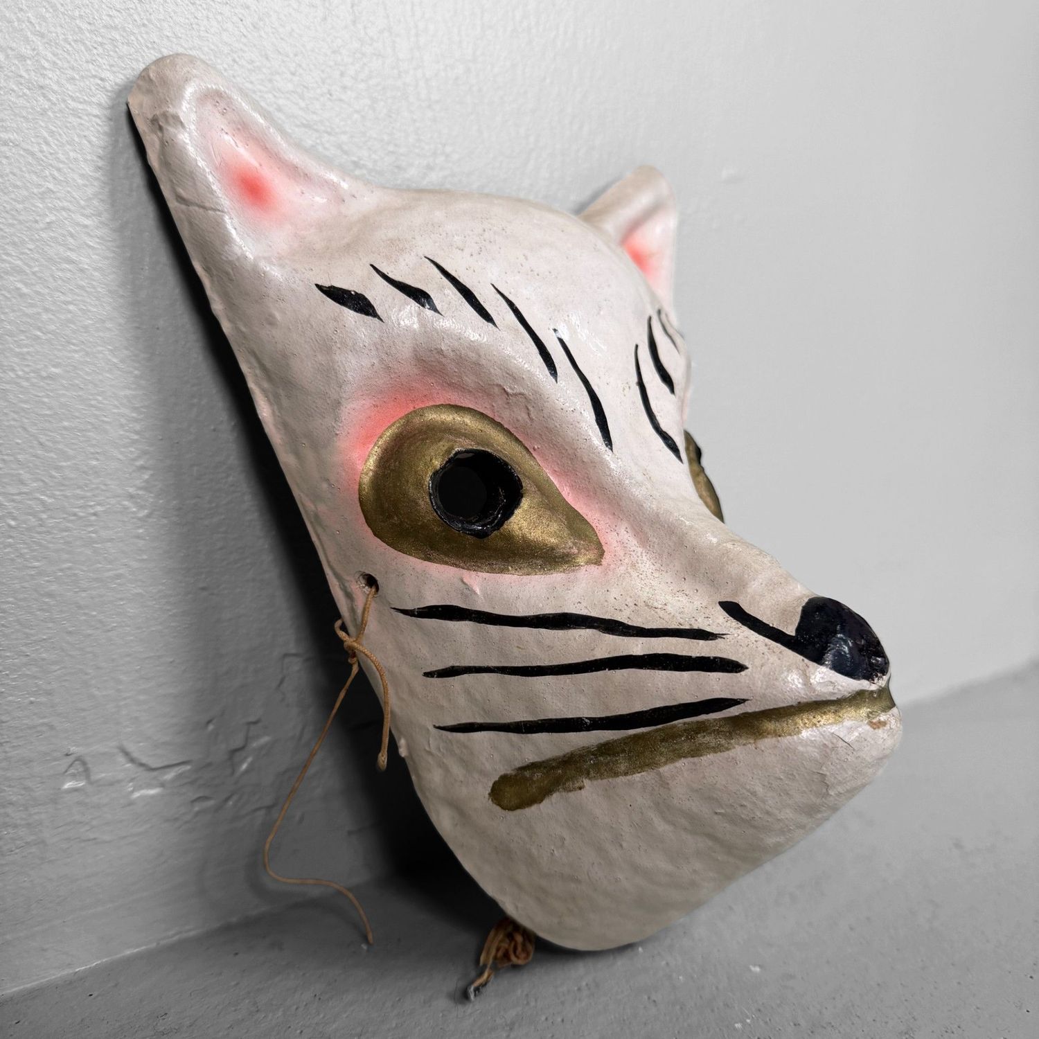 ​​Vintage Japans “Kitsune” Masker in Papier-maché, 1960s