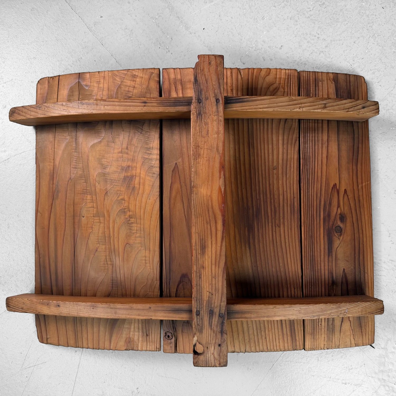 Japans Houten Sugi Plateau, Wabi-Sabi Displaystuk, 1930s