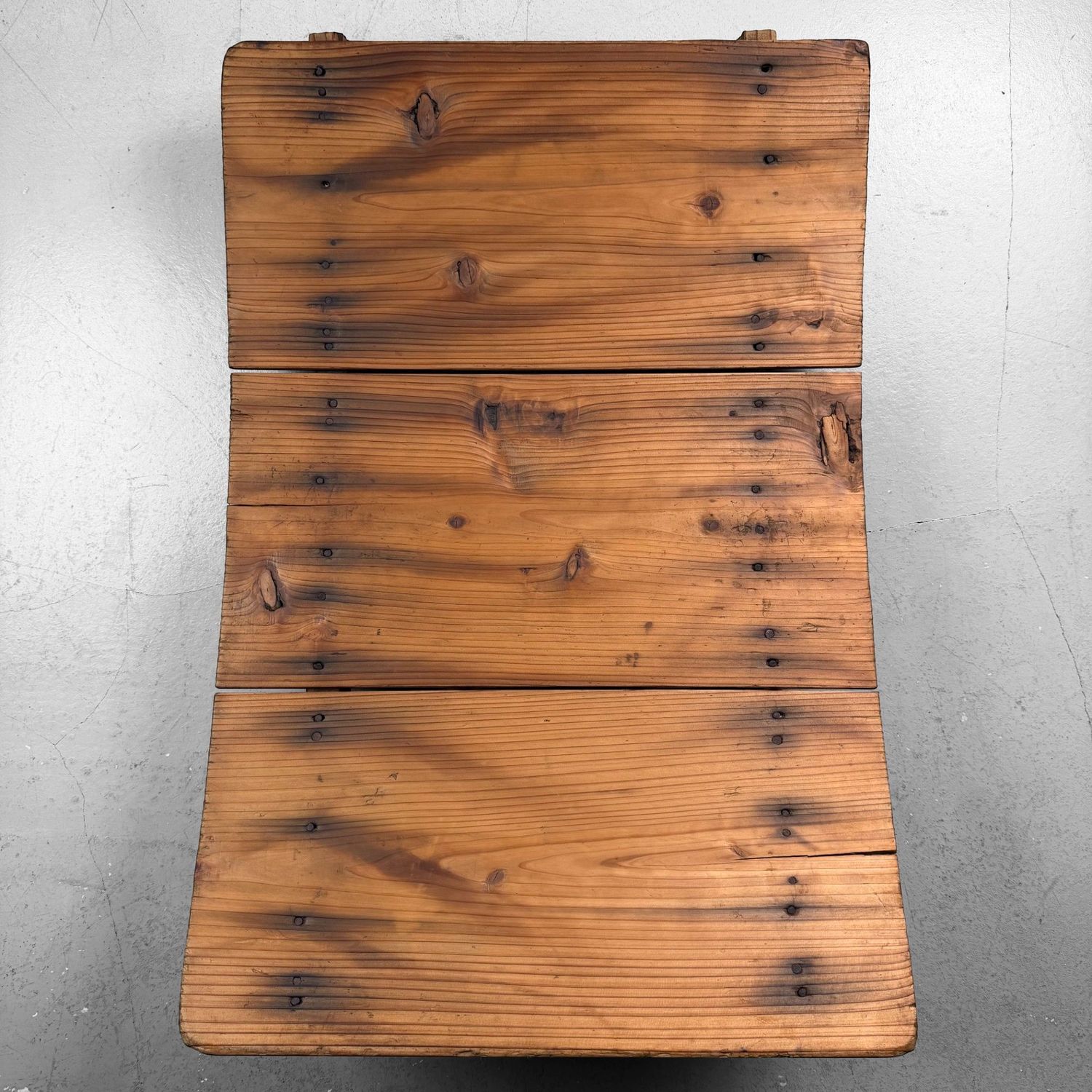Japans Houten Sugi Plateau, Wabi-Sabi Displaystuk, 1930s