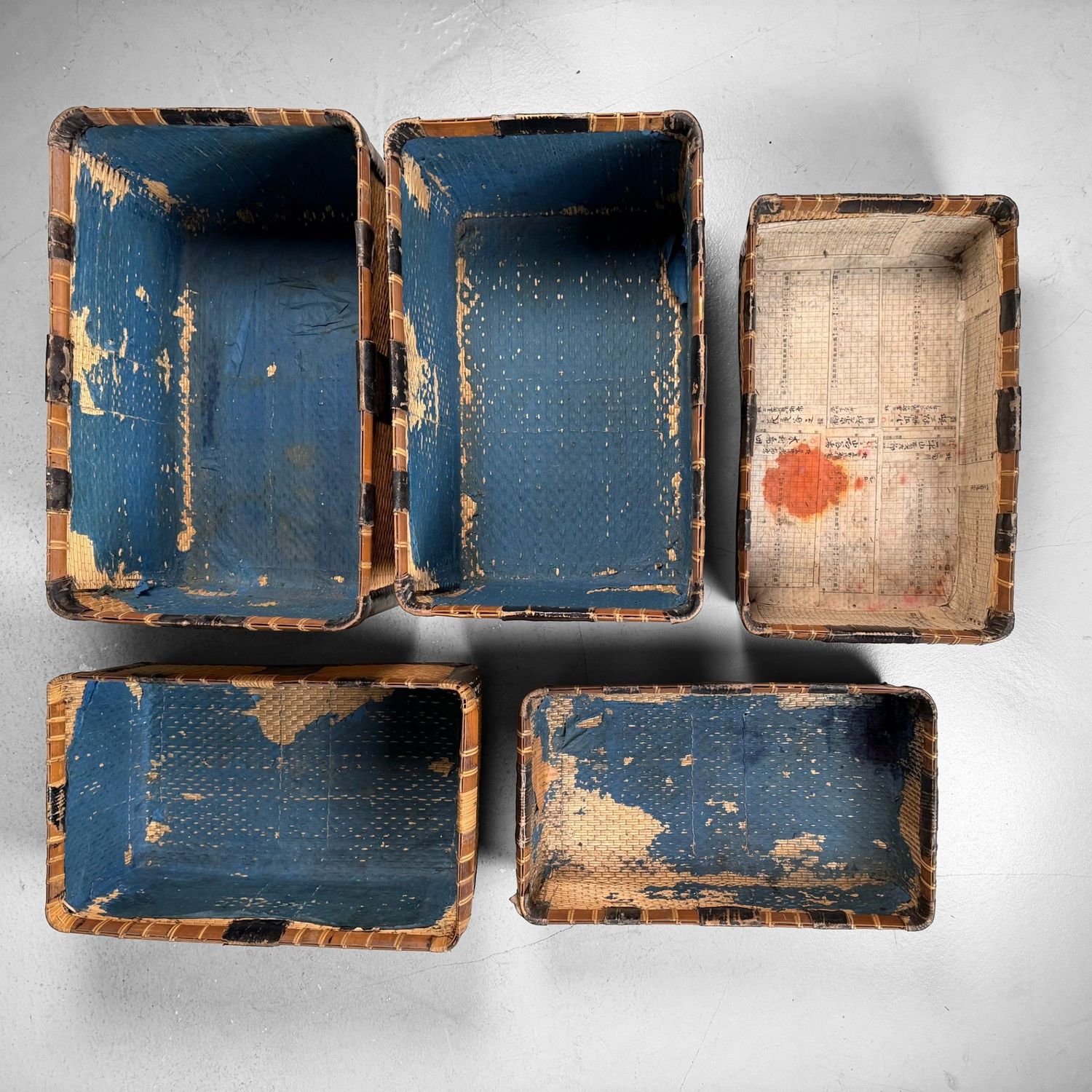 Japanse Set Gevlochten Kōri Opbergmanden, Tachibanamon, 1900s
