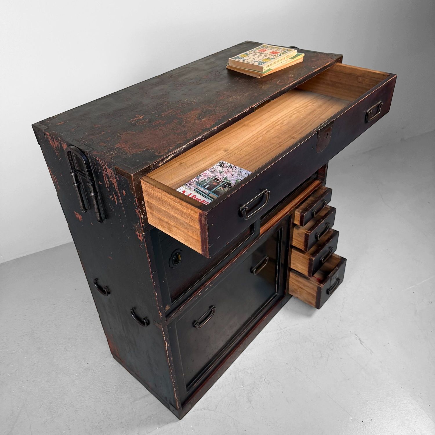 Japanese Mizuya Tansu Storage Cabinet, 1900s