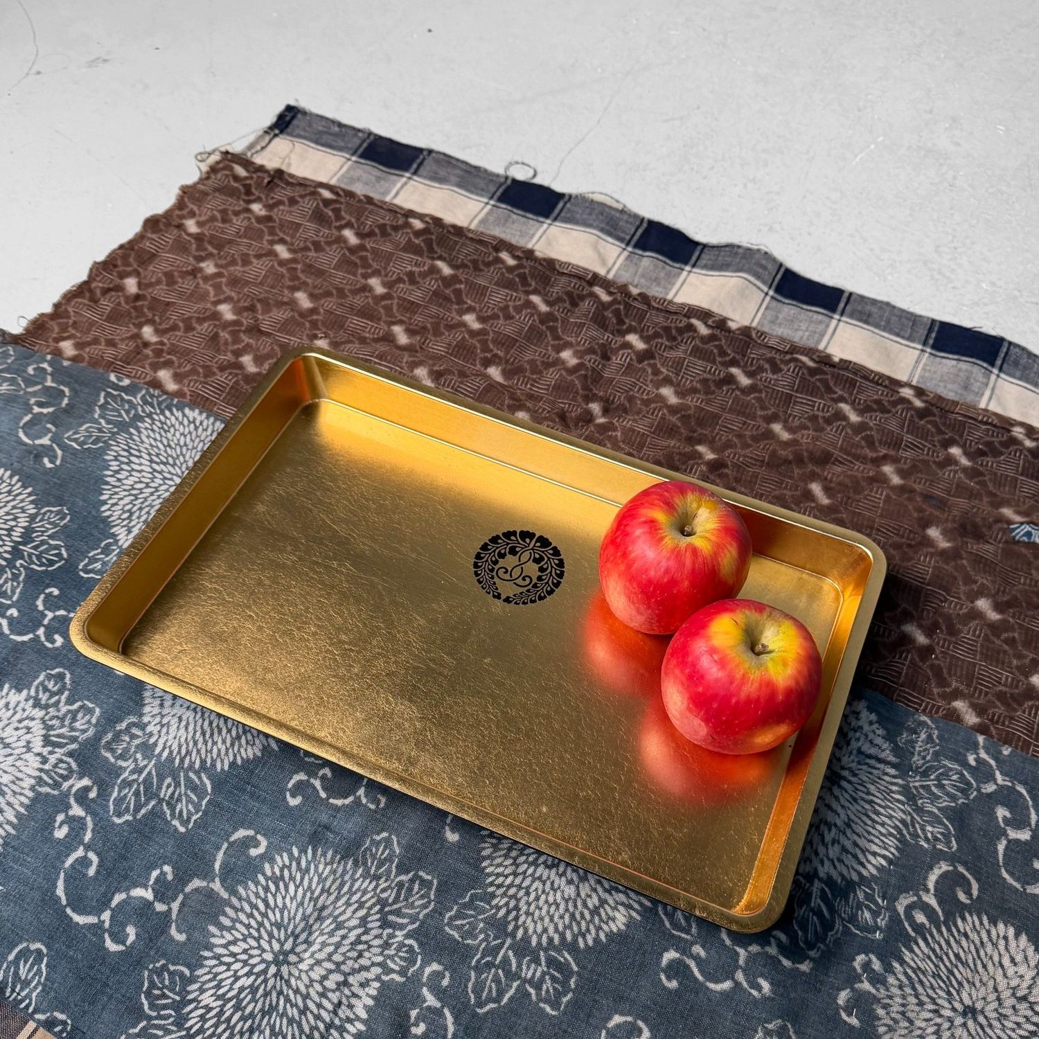 ​Japans Lakwerk Dienblad, Obon, Kanazawa Bladgoud, 1970s