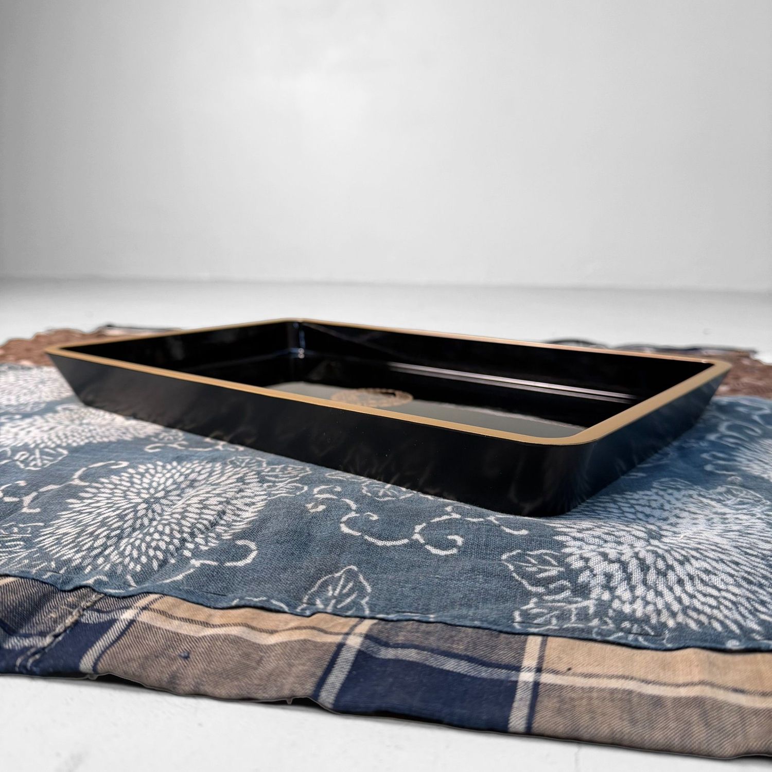 Japanese Lacquer Tray, Obon with Fuji-mon, 1970s