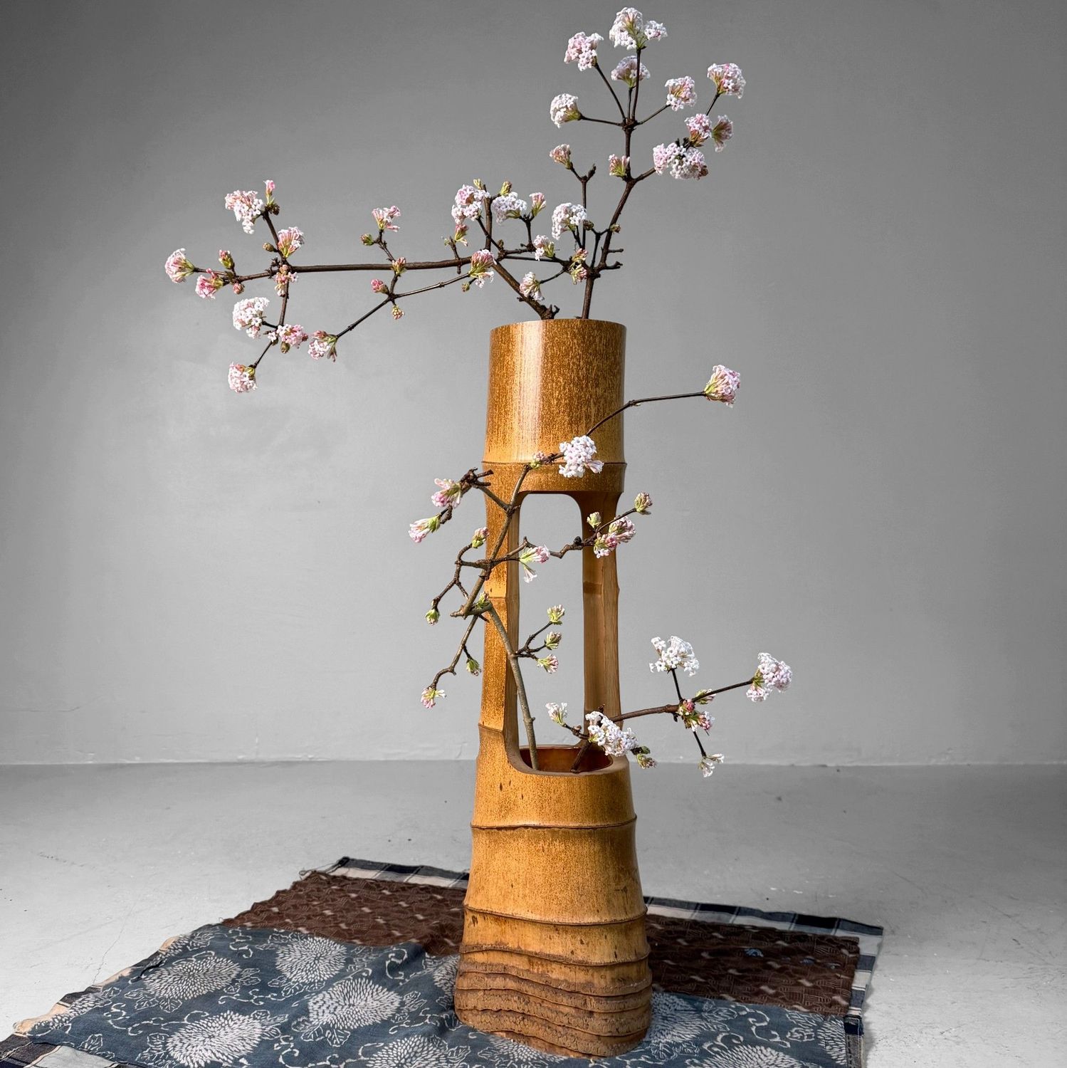 Bamboo Ikebana Stand, Ni-ju-giri Vase, 1930s