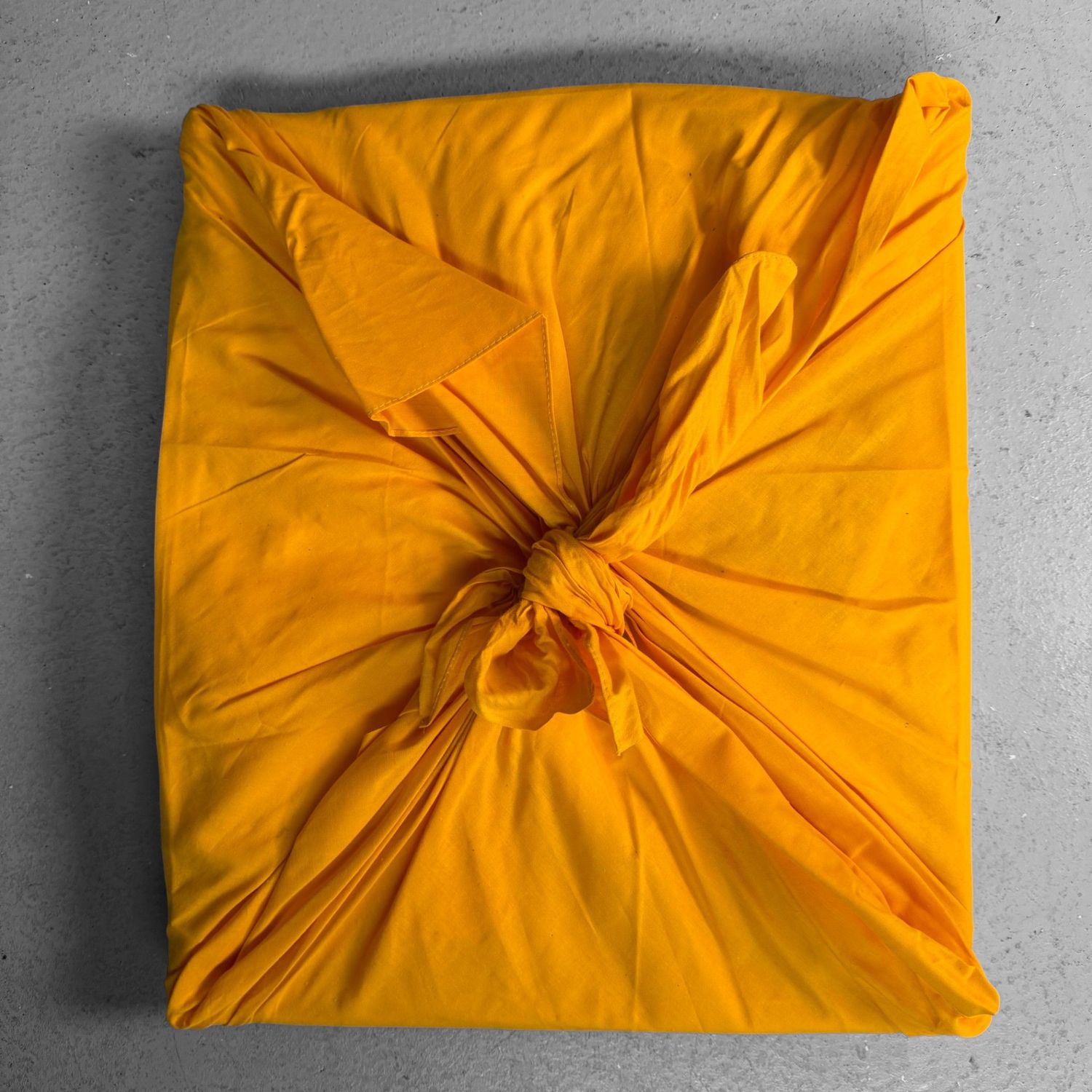 Wajima-nuri Lakwerk Wanddecoratie, Kikusui met Bladgoud, 1970s