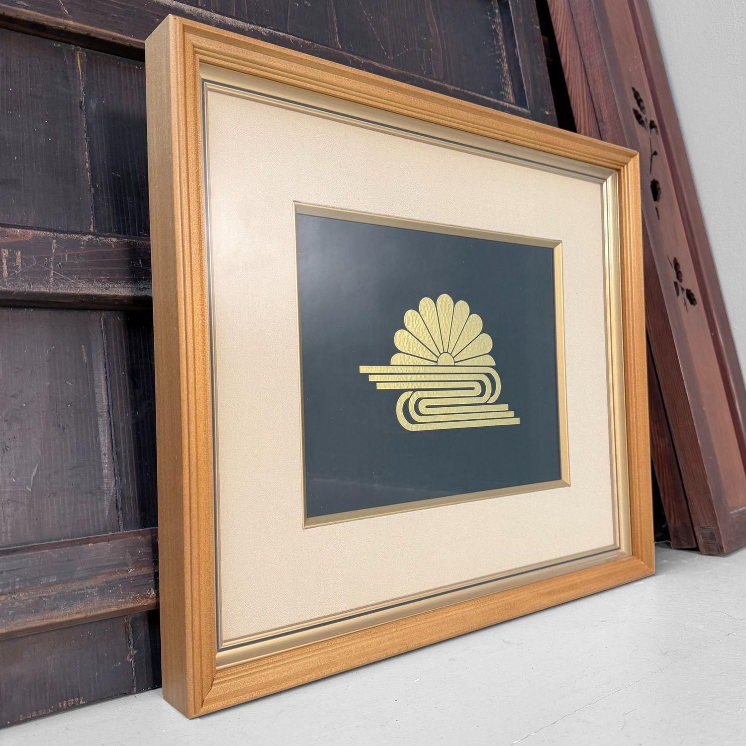 Wajima-nuri Lakwerk Wanddecoratie, Kikusui met Bladgoud, 1970s