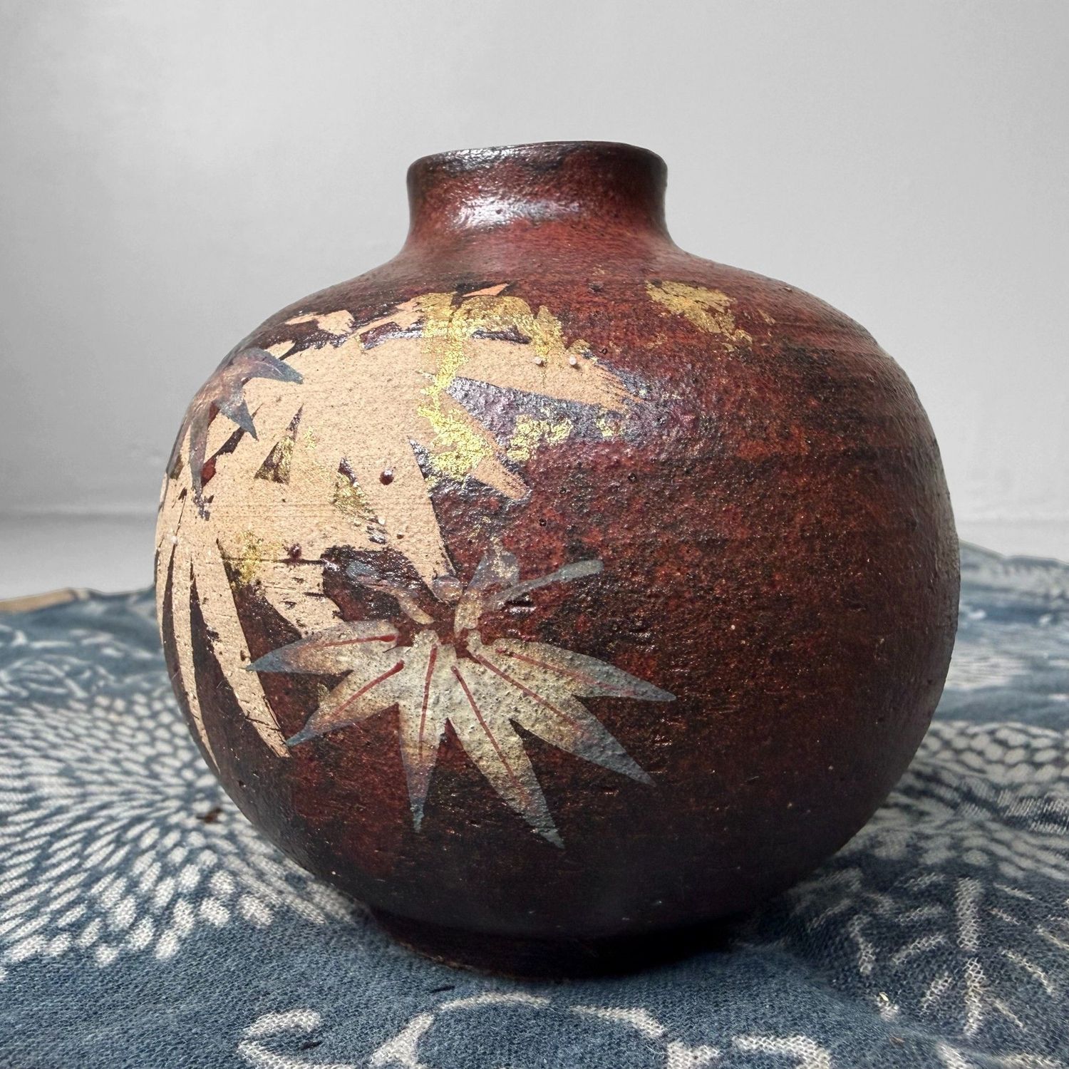 Kutani Aardewerken Vaasje, Momiji-decor, 1970s