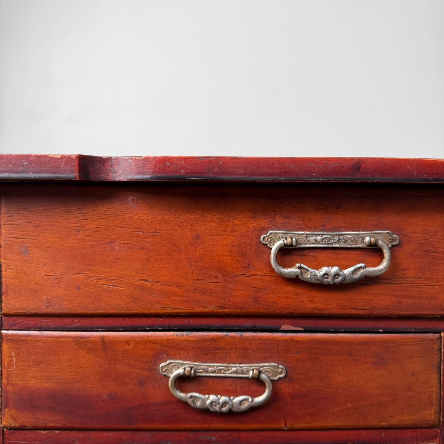 Japans Klein Ladekastje, Roodbruin Hout, 1950s