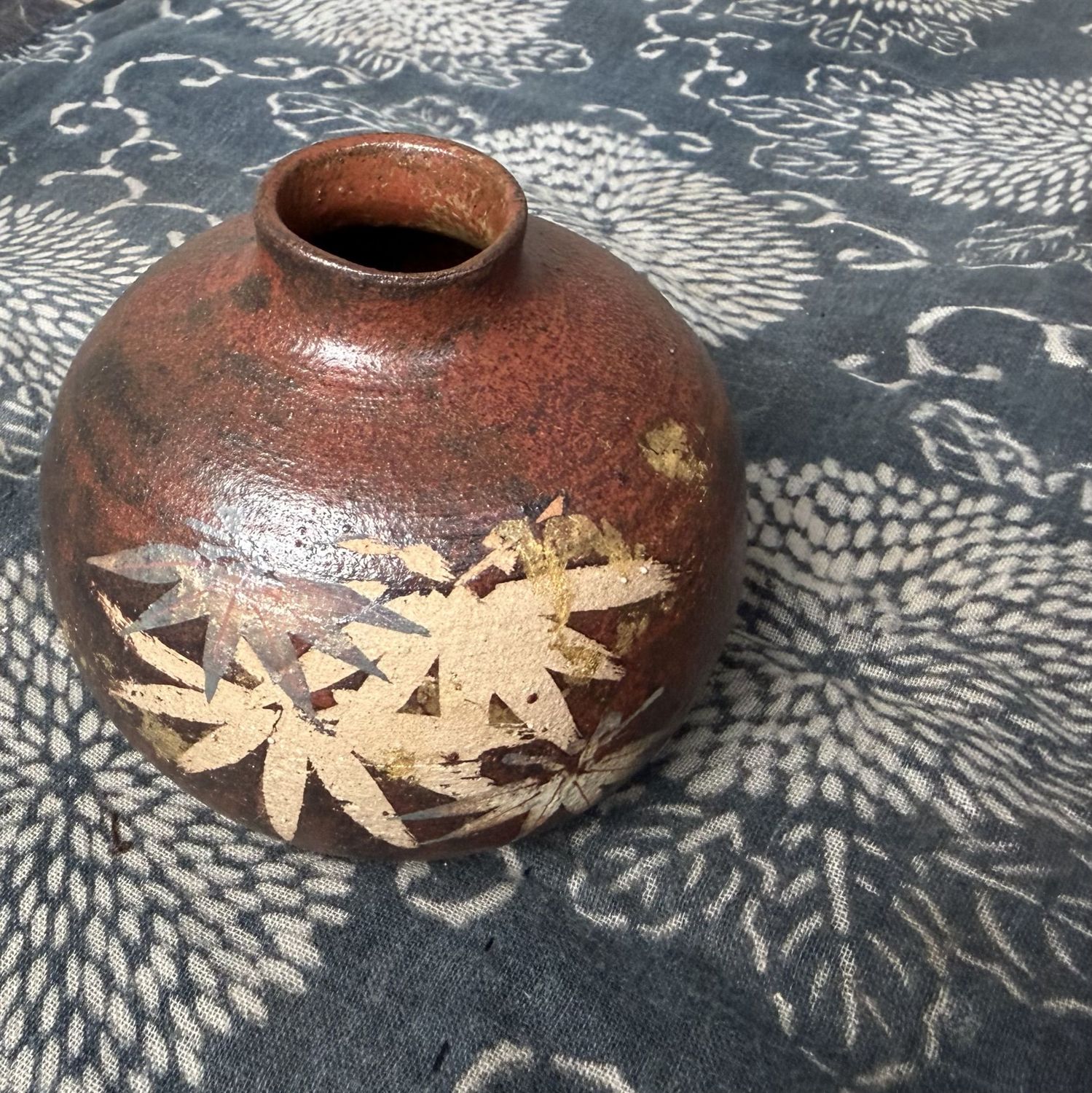 Kutani Aardewerken Vaasje, Momiji-decor, 1970s