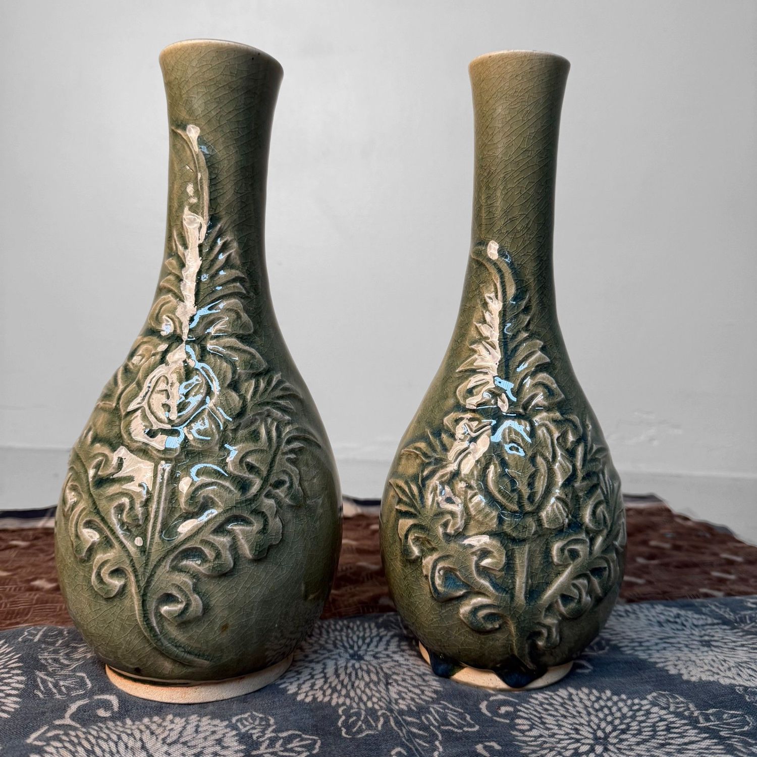 Set Celadon Ikebana Vazen, Bloemreliëf door Noma Gazan, Japan, 1970s