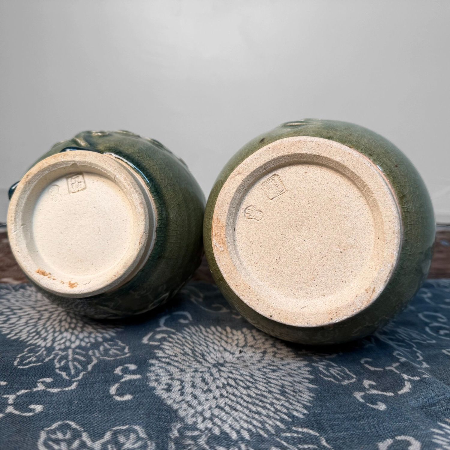 Set Celadon Ikebana Vazen, Bloemreliëf door Noma Gazan, Japan, 1970s