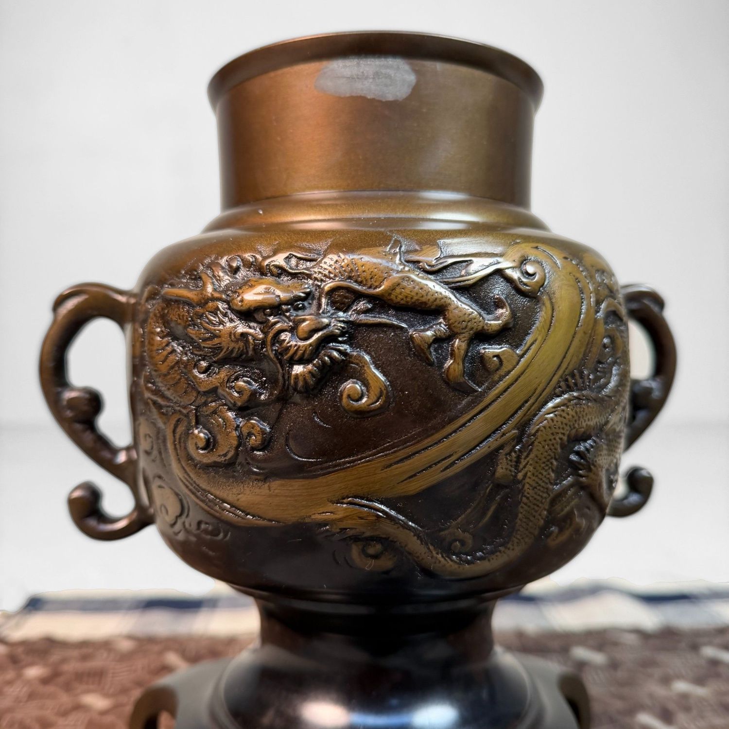 Bronze “Usubata” Ikebana Vase, Dragon & Tiger, Japan, 1990s