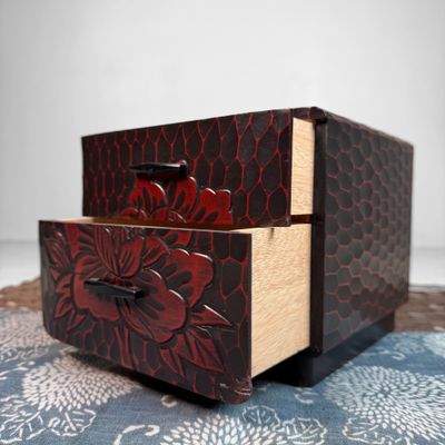 Small Kamakura-bori Haribako “Peony”, Jewellery Chest, Japan, 1970s.