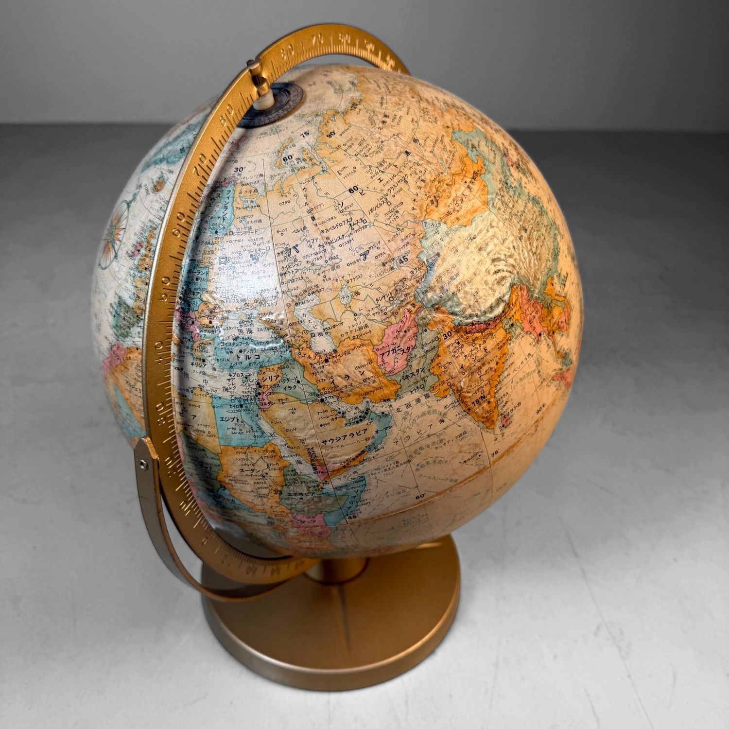 Vintage Replogle Relief Globe ‘World Classic’, Japanese Edition, 1980s