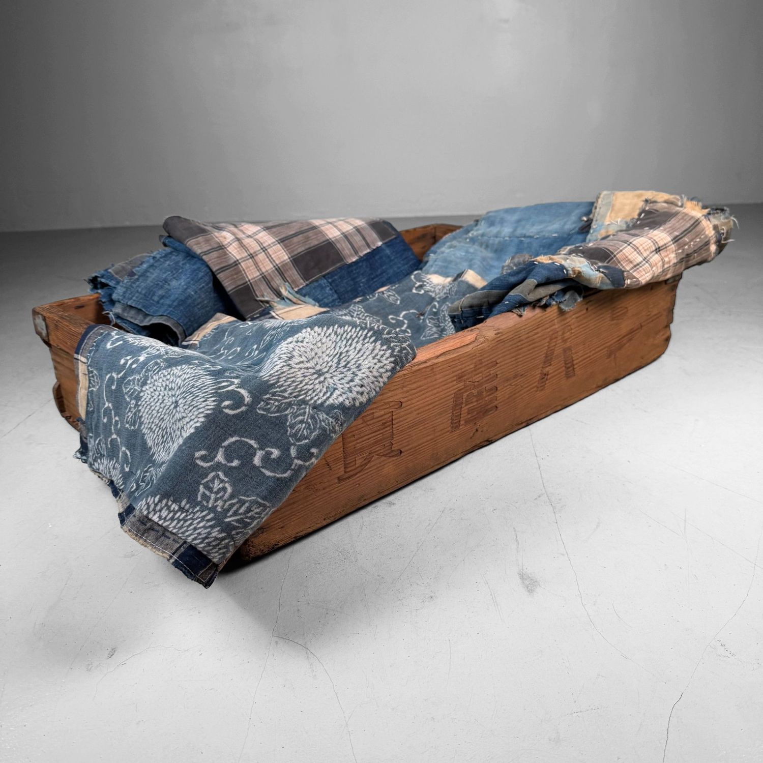 Japanese Wooden Merchant Crate, “Itami”, 1940s