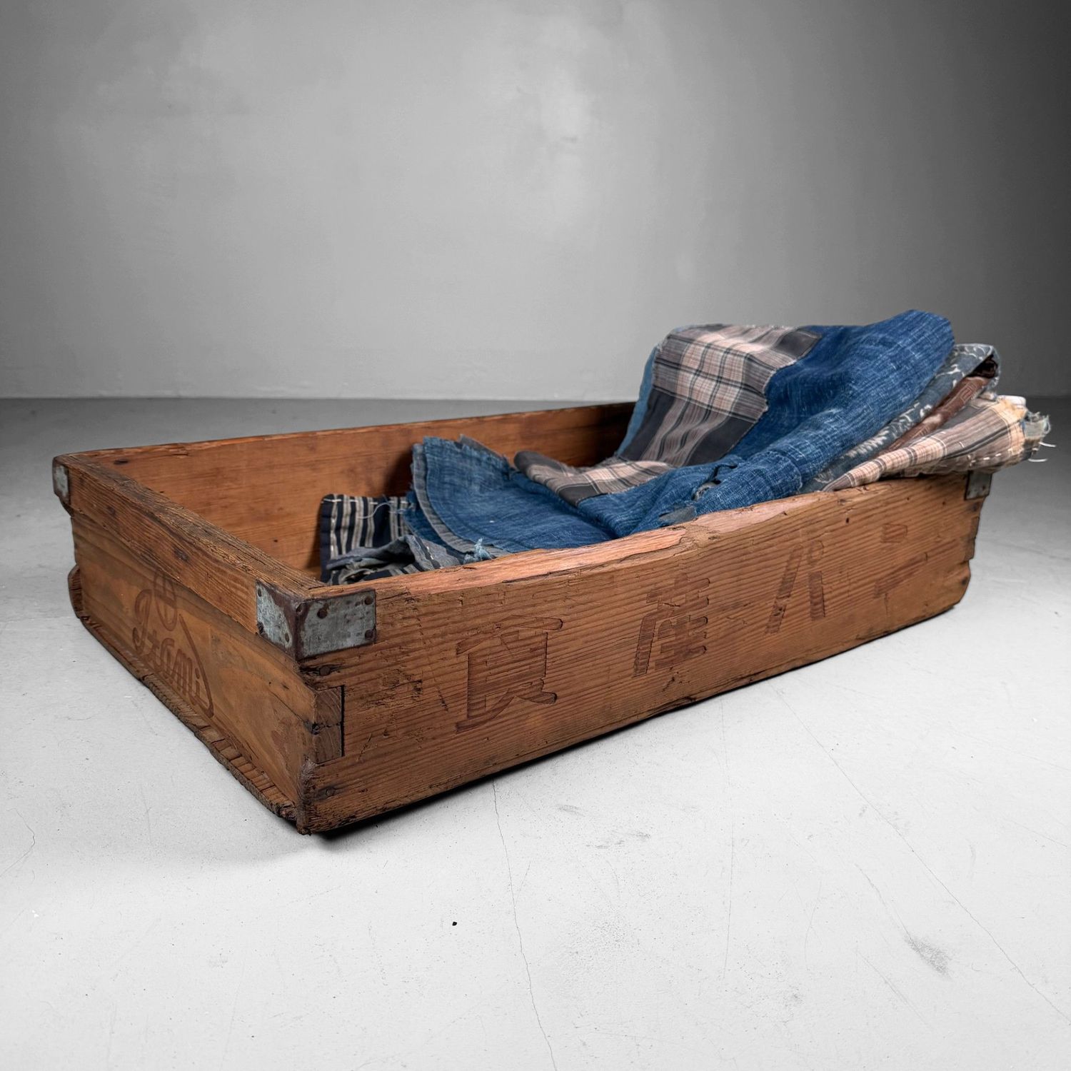Japanese Wooden Merchant Crate, “Itami”, 1940s