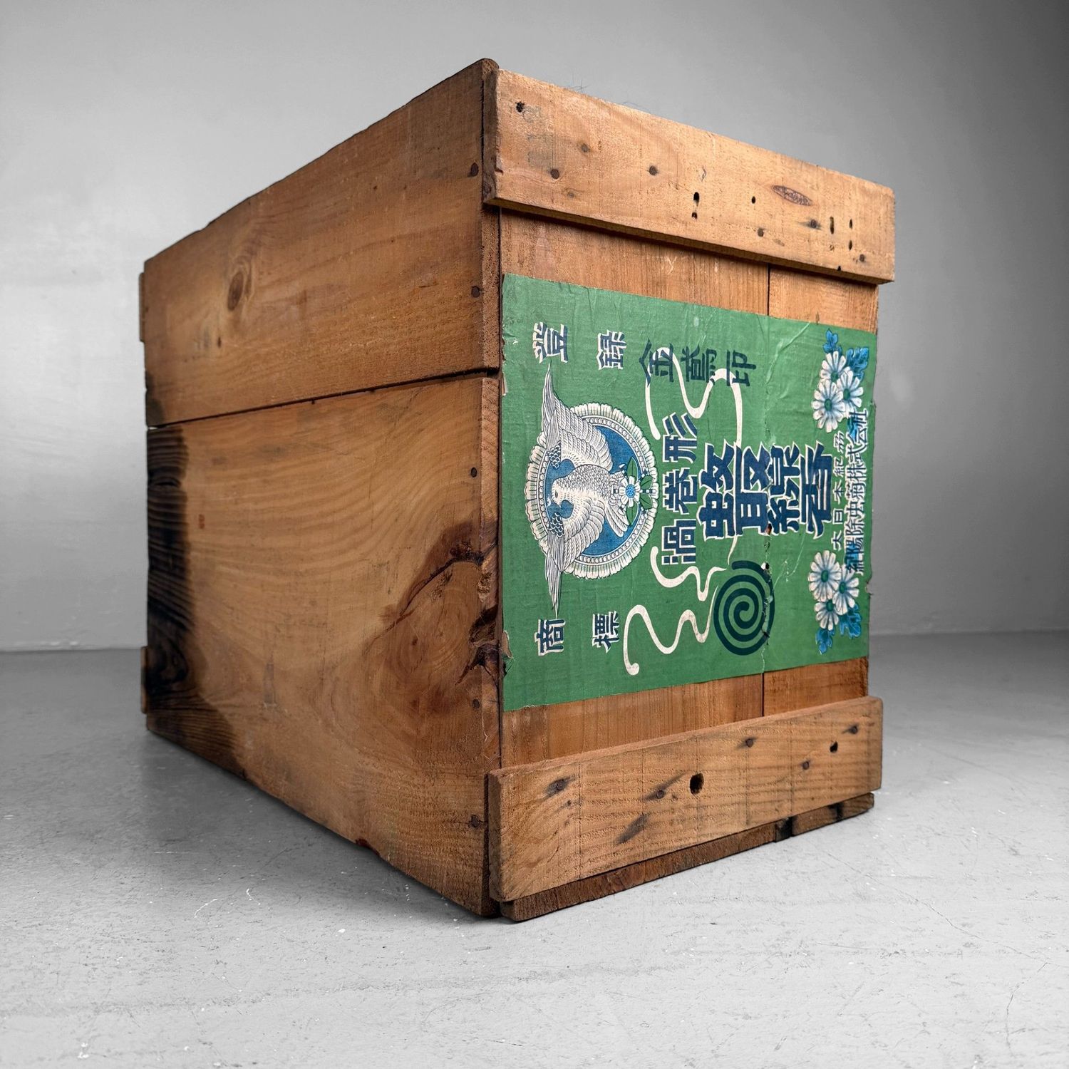 Vintage Japanese Wooden Crate with Kincho Label, 1930s–40s