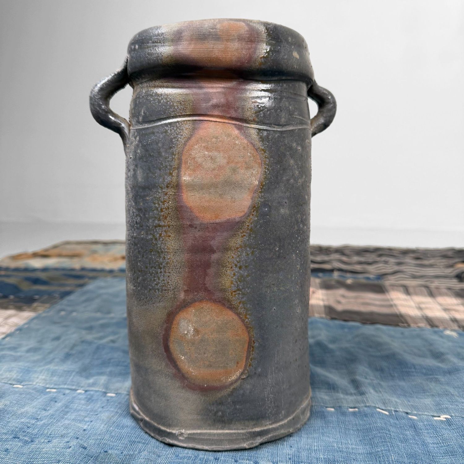 Organic Bizen Ikebana Vase (Hanaire) by Kurosawa Izumi, 1970s Organic Bizen Ikebana Vase (Hanaire) by Kurosawa Izumi, 1970s