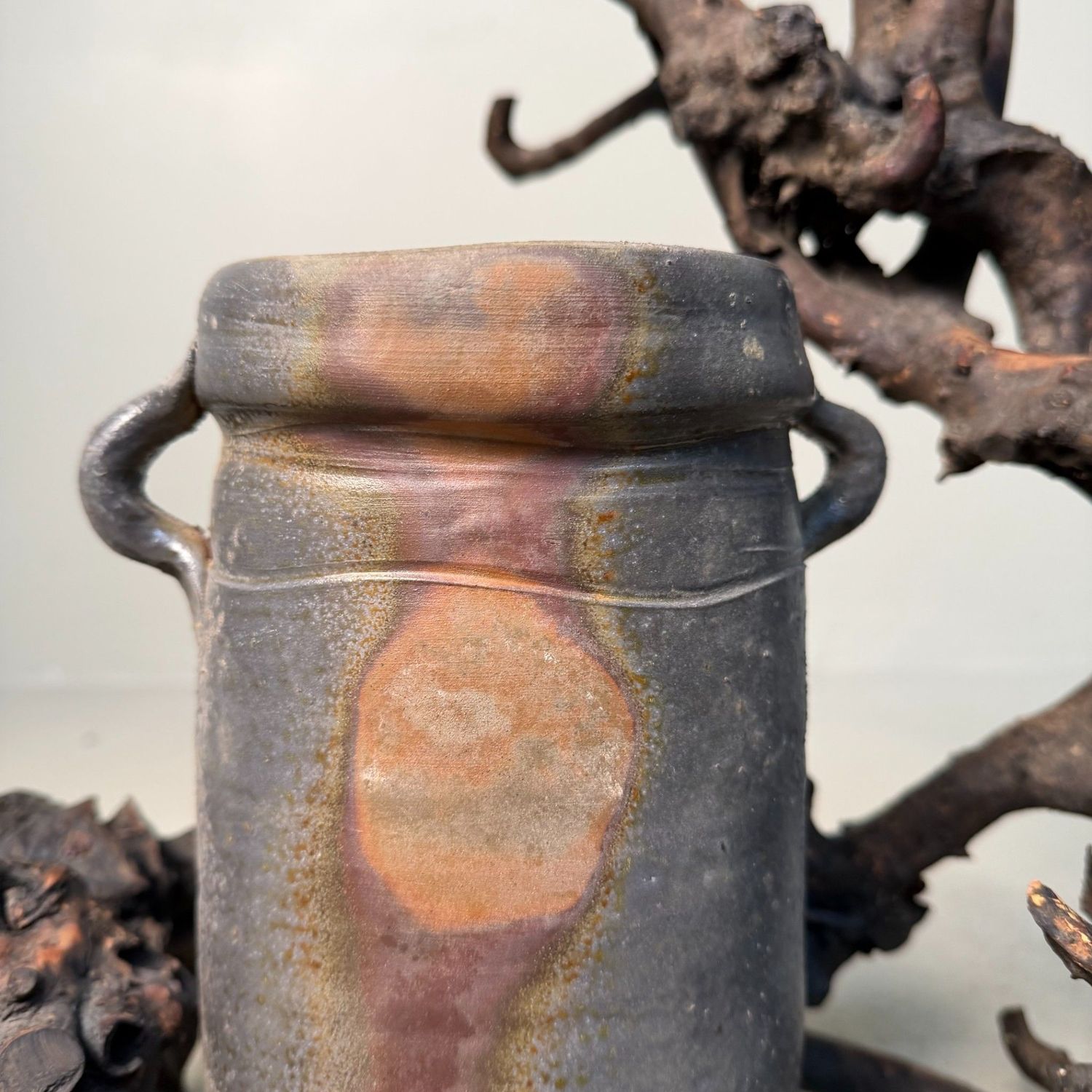 Organic Bizen Ikebana Vase (Hanaire) by Kurosawa Izumi, 1970s Organic Bizen Ikebana Vase (Hanaire) by Kurosawa Izumi, 1970s