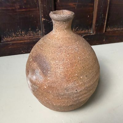 Bizen Kotsubo, Ikebana Vase by Yoshio, Traditional Stoneware, 1950s