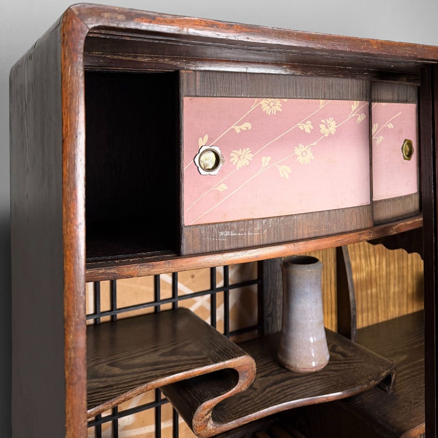 Japanse Chadansu Theekast, Zeldzame Keyaki Displaykast, jaren 20