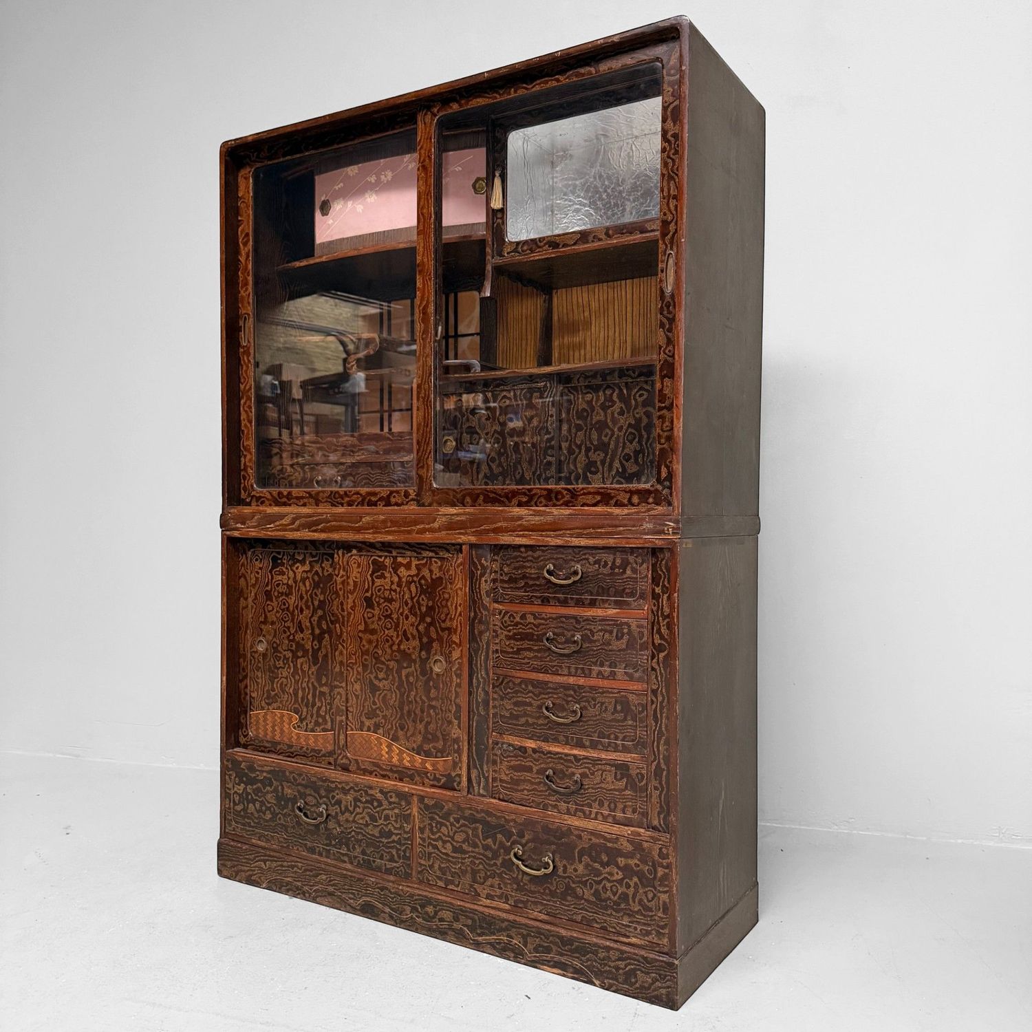 Japanse Chadansu Theekast, Zeldzame Keyaki Displaykast, jaren 20