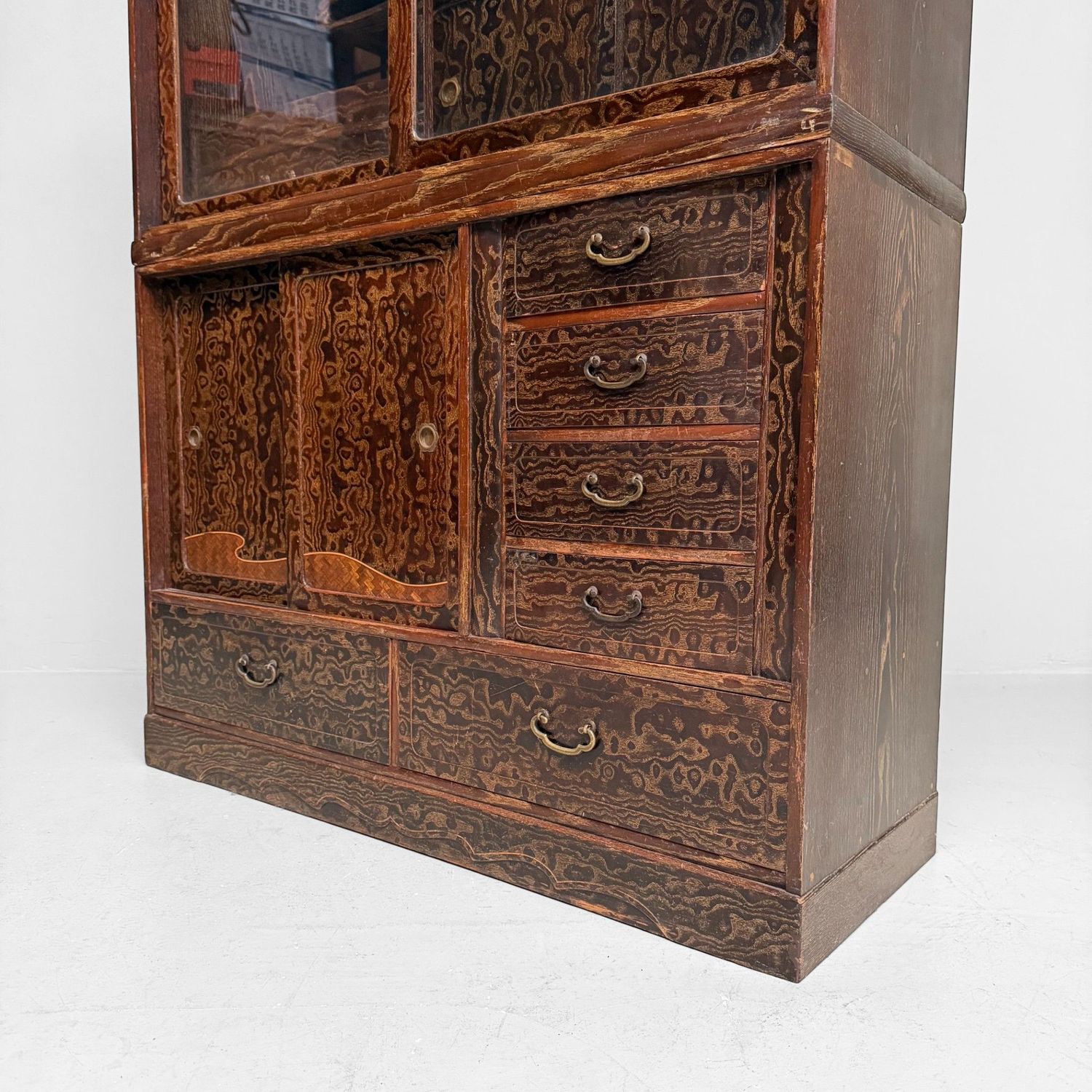 Japanse Chadansu Theekast, Zeldzame Keyaki Displaykast, jaren 20