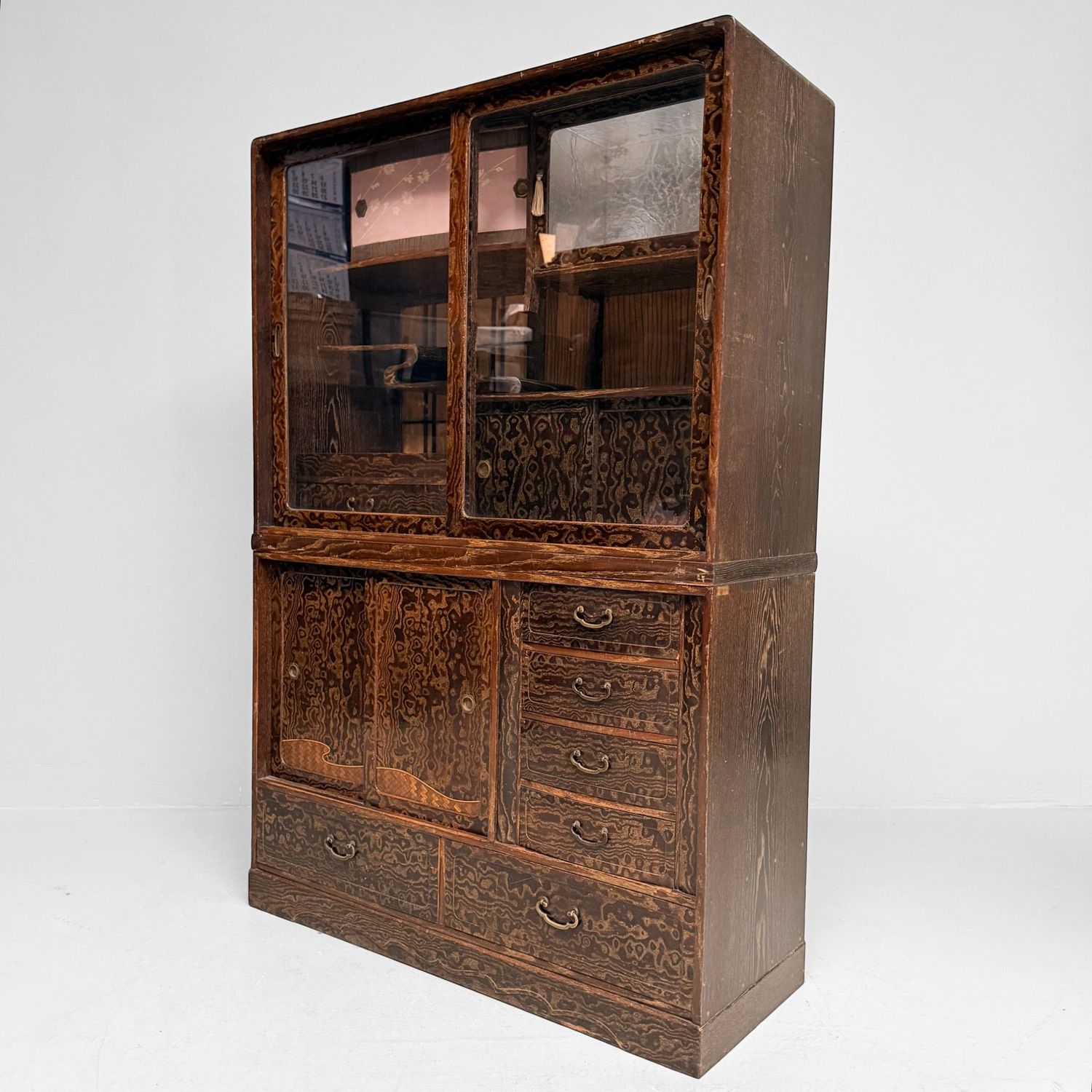 Japanse Chadansu Theekast, Zeldzame Keyaki Displaykast, jaren 20