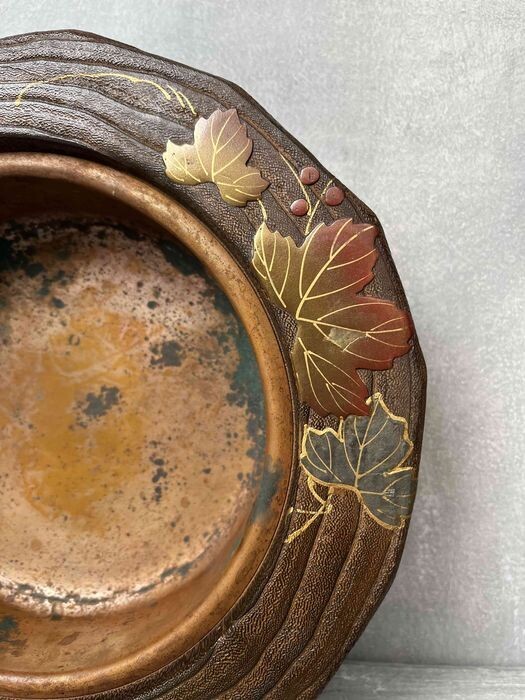 Antique Japanese Wooden Hibachi with Copper Liner, ca. 1900–1920 Antique Japanese Wooden Hibachi with Copper Liner, ca. 1900–1920