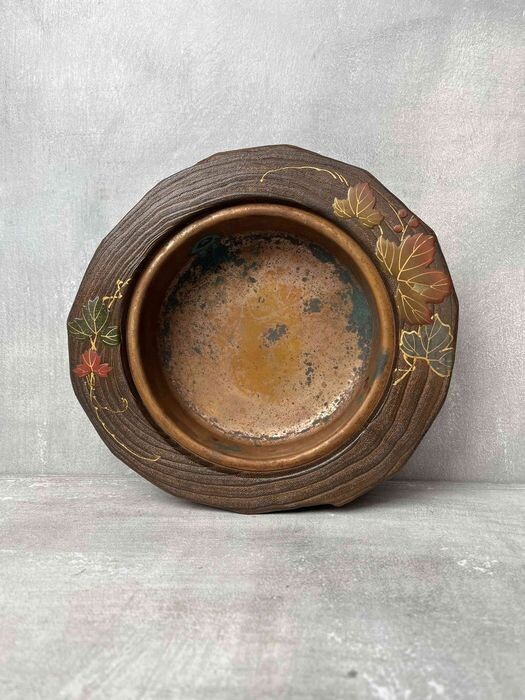Antique Japanese Wooden Hibachi with Copper Liner, ca. 1900–1920 Antique Japanese Wooden Hibachi with Copper Liner, ca. 1900–1920