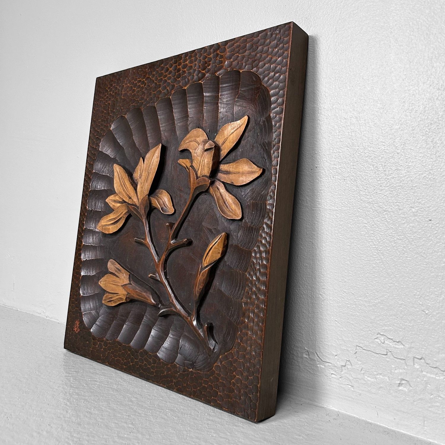 Japans Handgesneden Houten Wandpaneel met Magnolia, ca. 1950–1960