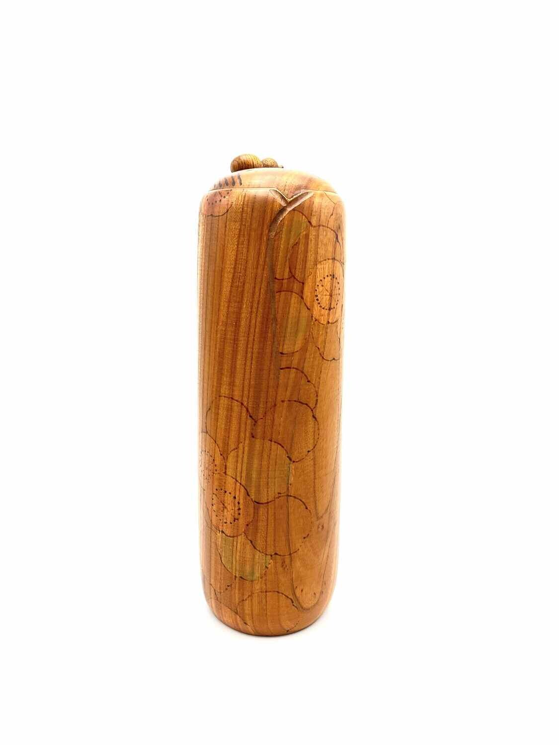 Vintage Sosaku Kokeshi door Takanashi Hanpuushi, Japan. Vintage Sosaku Kokeshi door Takanashi Hanpuushi, Japan.