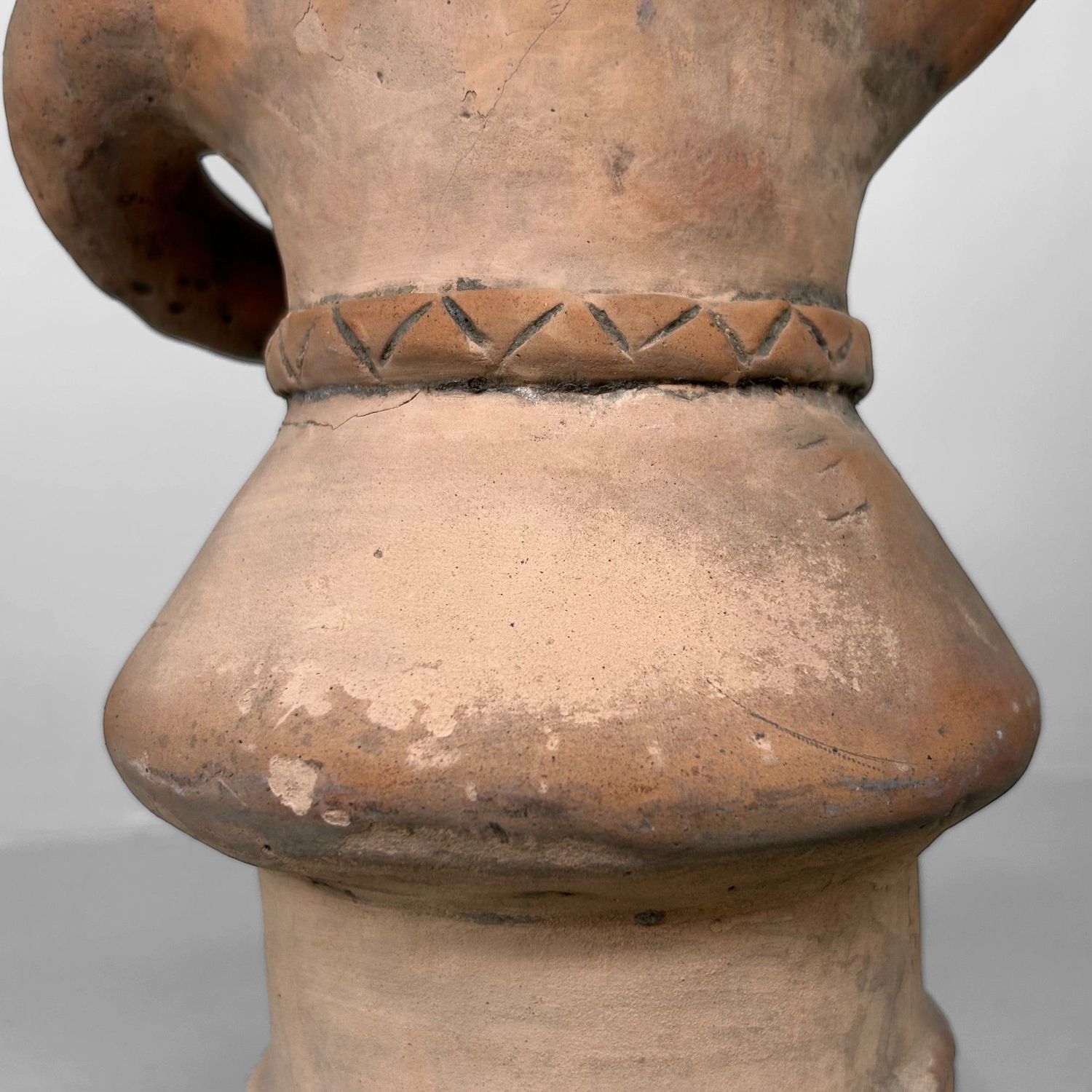 Haniwa Terracotta Beeld – Japanse Waterdraagster, Miyazaki, jaren '40