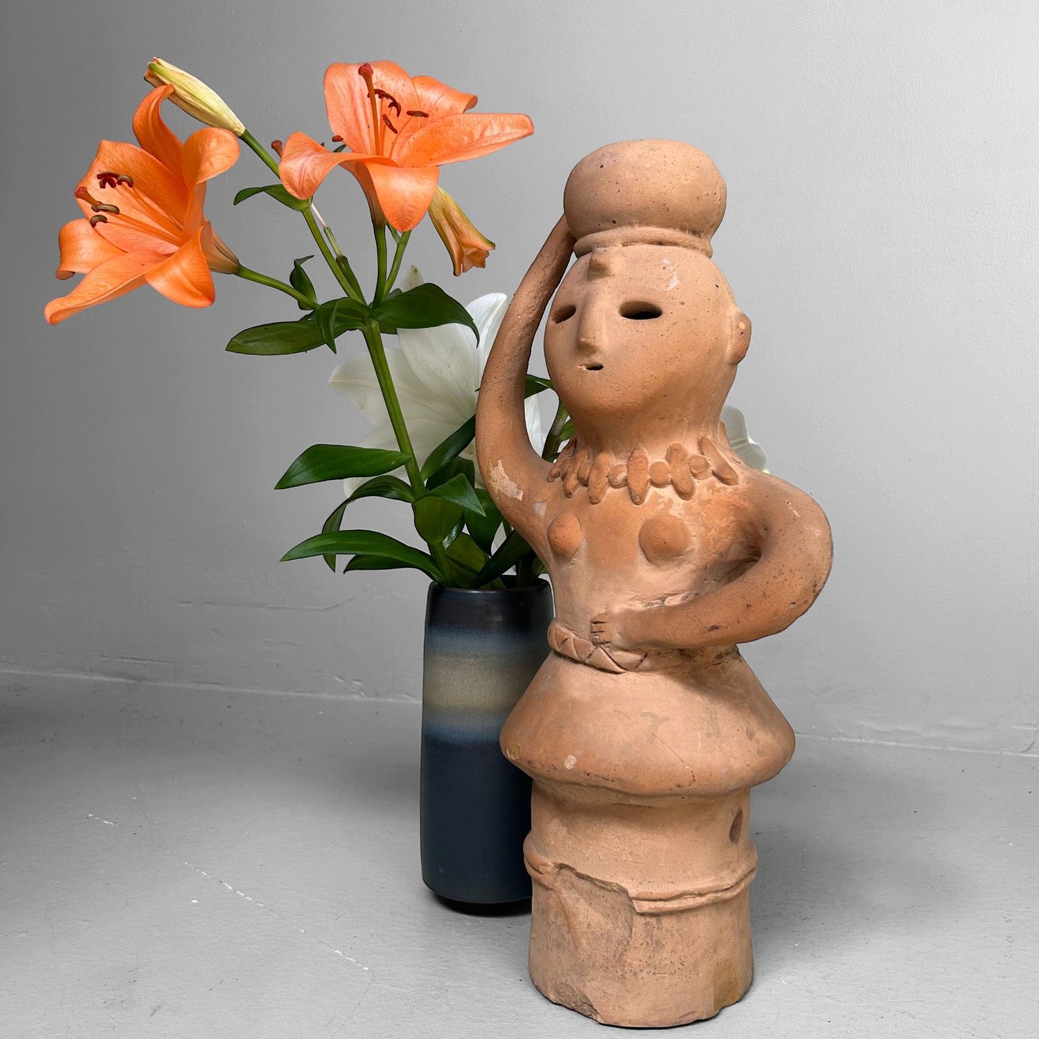 Haniwa Terracotta Beeld – Japanse Waterdraagster, Miyazaki, jaren '40