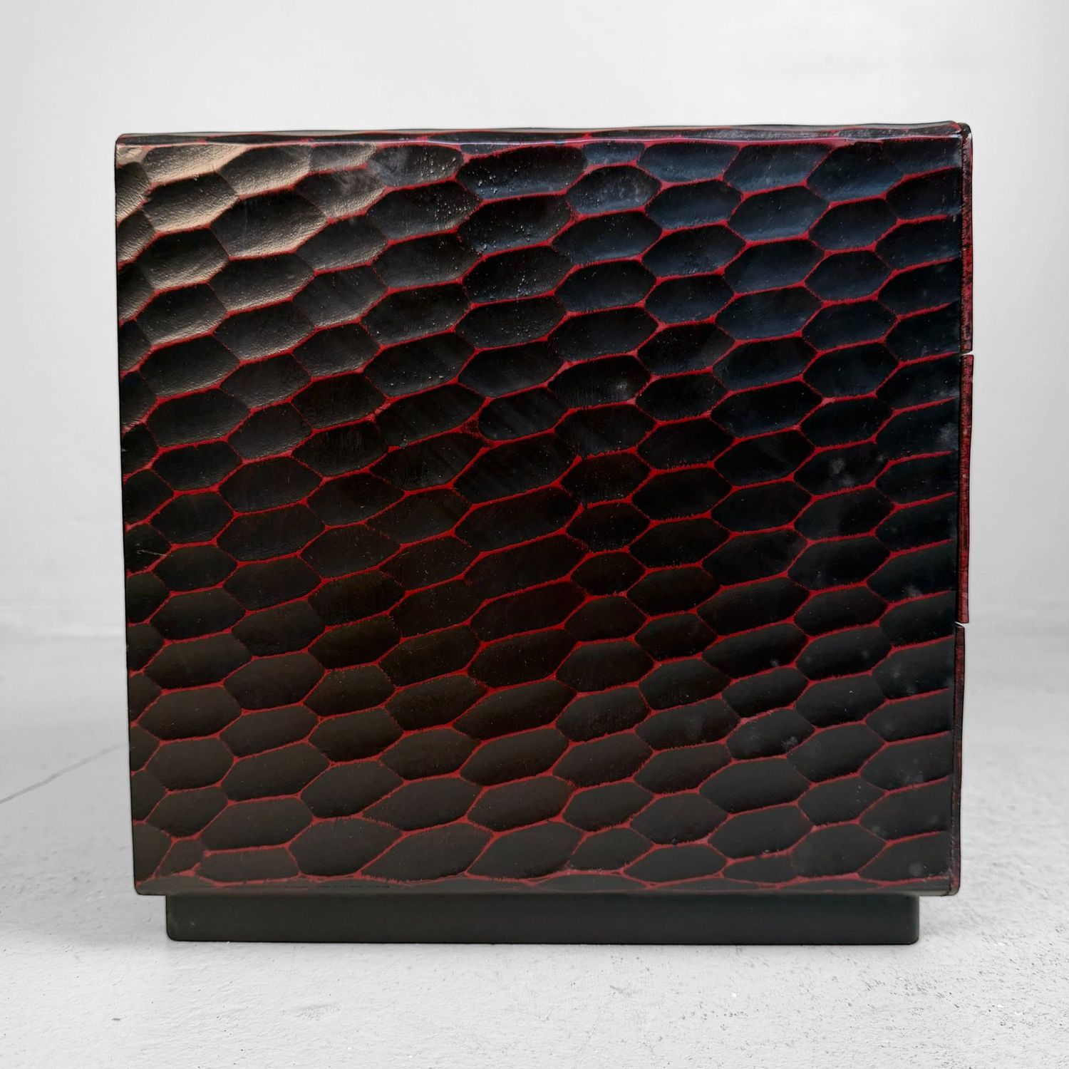 Kamakura-bori Haribako ‘Peony’, Jewellery Cabinet, Japan, 1970s