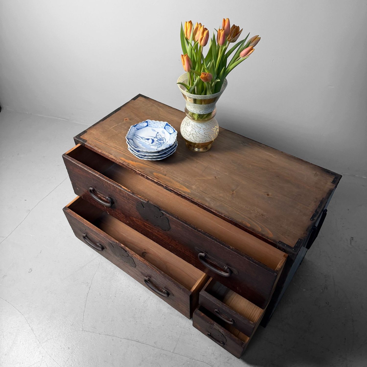 Japanese Tansu Chest, Storage & Display Piece, 1910s