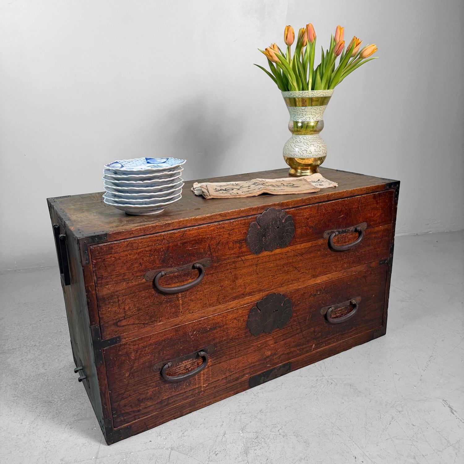 Japans Tansu Ladekast, Opbergmeubel & Display Piece, 1910s