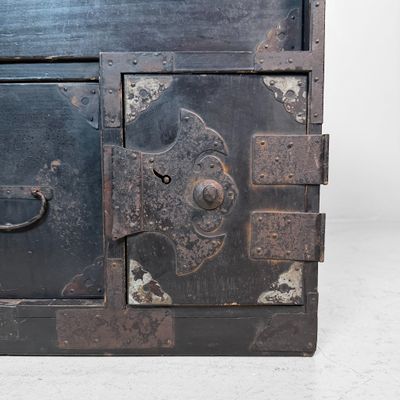 Japanese Tansu Storage Chest with Drawers, 1910s