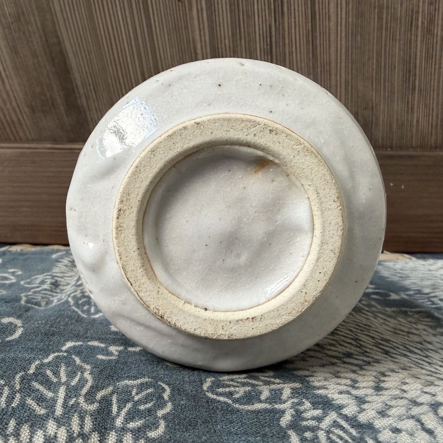 Japanese Shino Chawan – “Yamato Sushi” Anniversary Tea Bowl, 1970s Japanese Shino Chawan – “Yamato Sushi” Anniversary Tea Bowl, 1970s