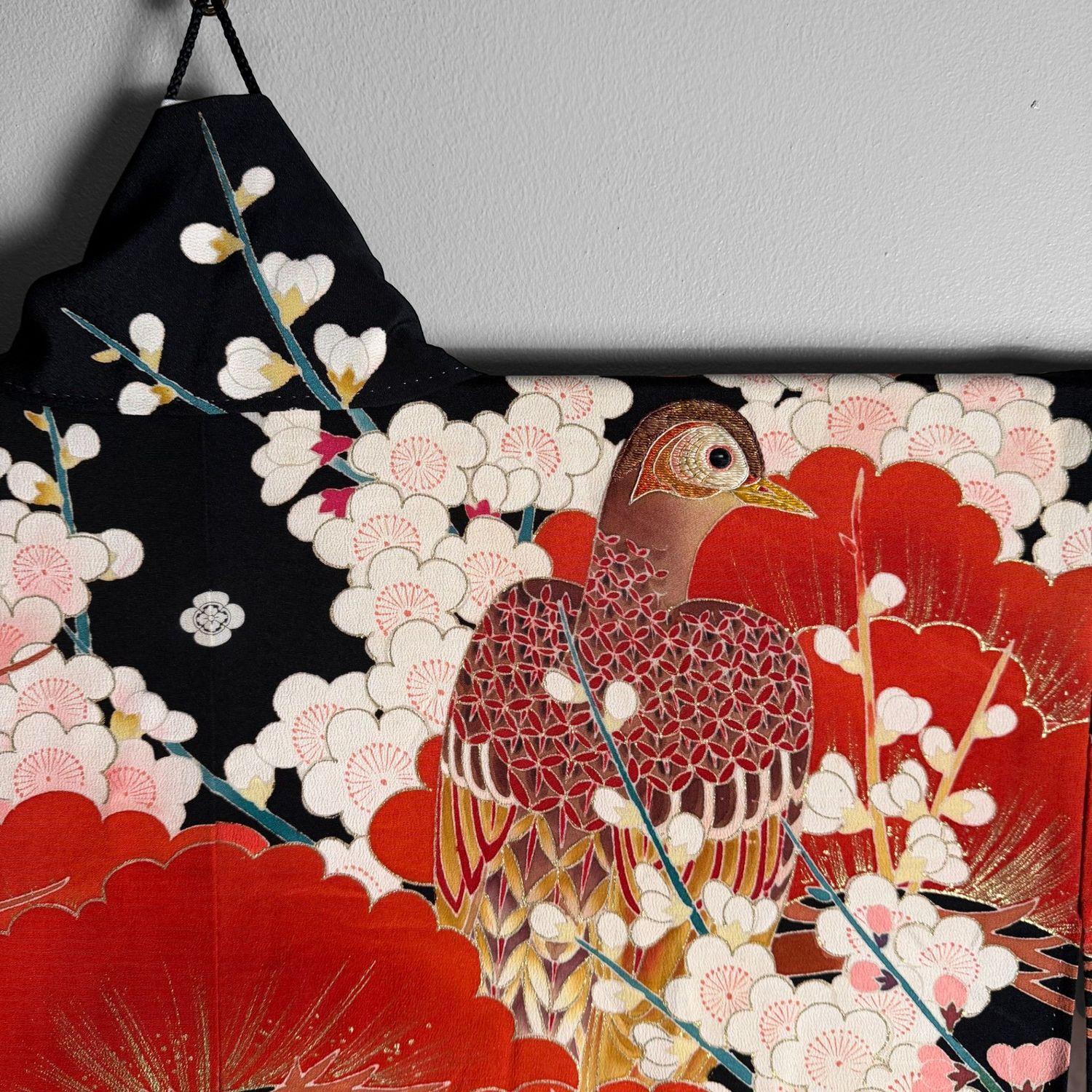 Kleurrijke Japanse Furisode Kimono met Borduurwerk, Zijde, 1950s