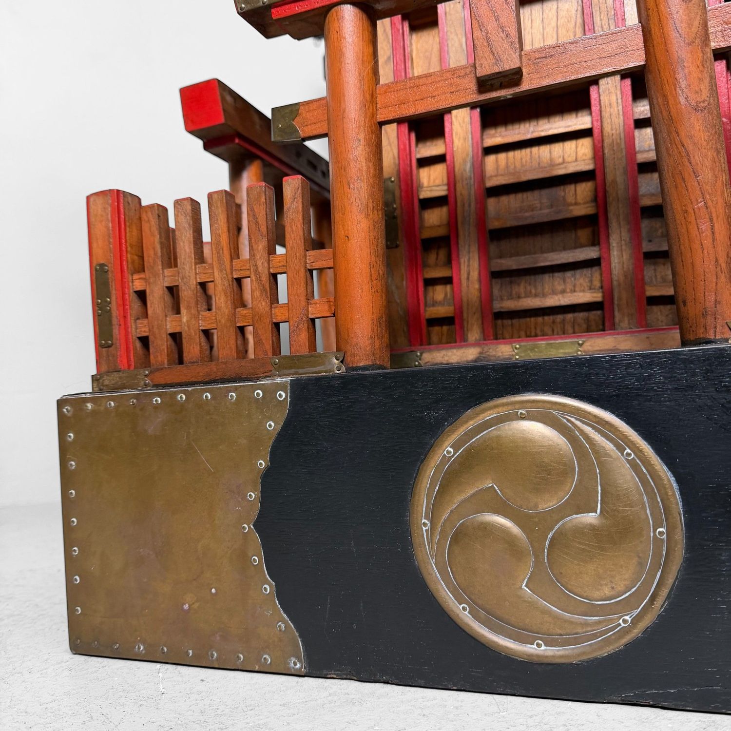 Monumentale Japanse Mikoshi, Draagbaar Shinto-heiligdom, ca. 1880
